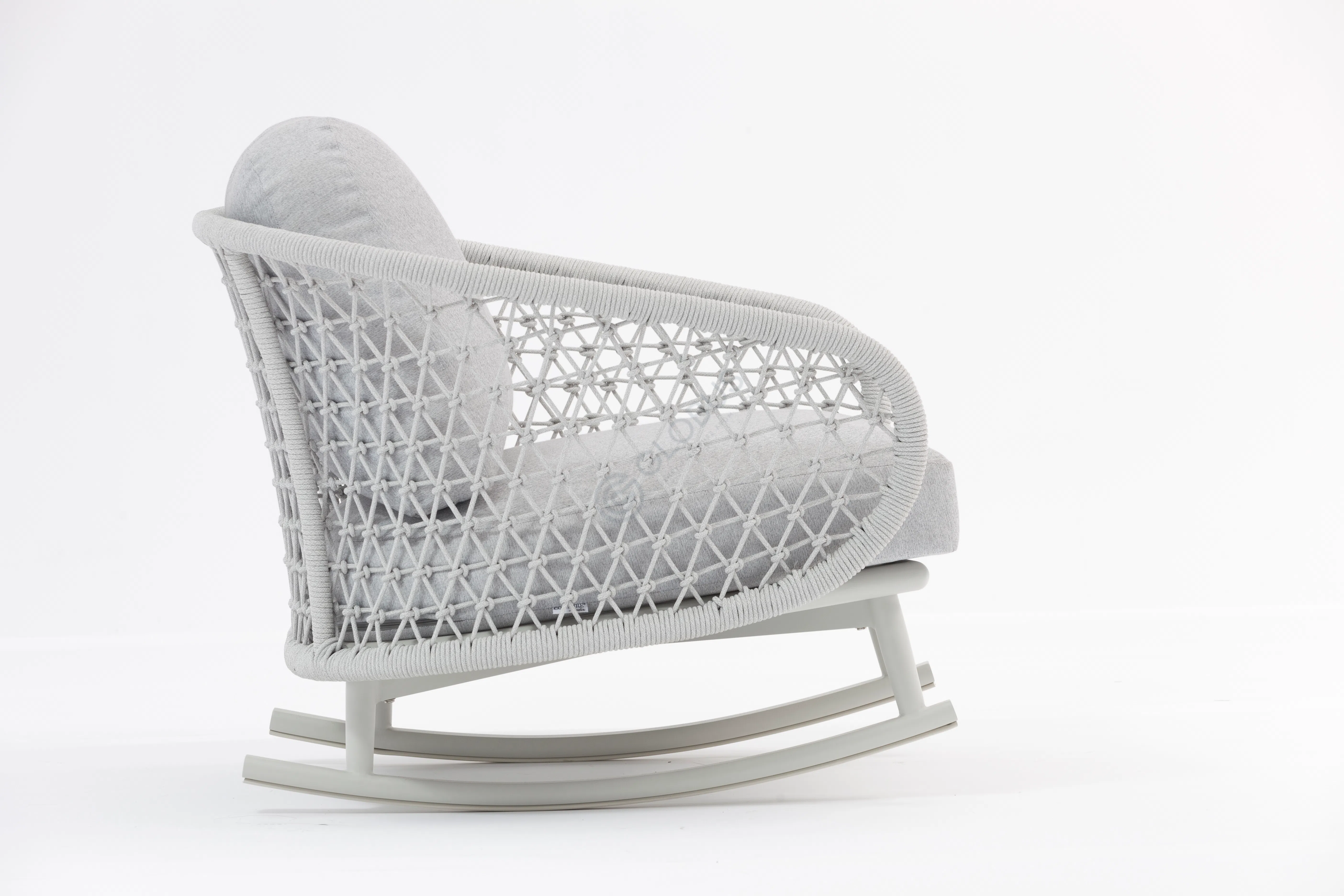 Уличное кресло-качалка COUTURE JARDIN