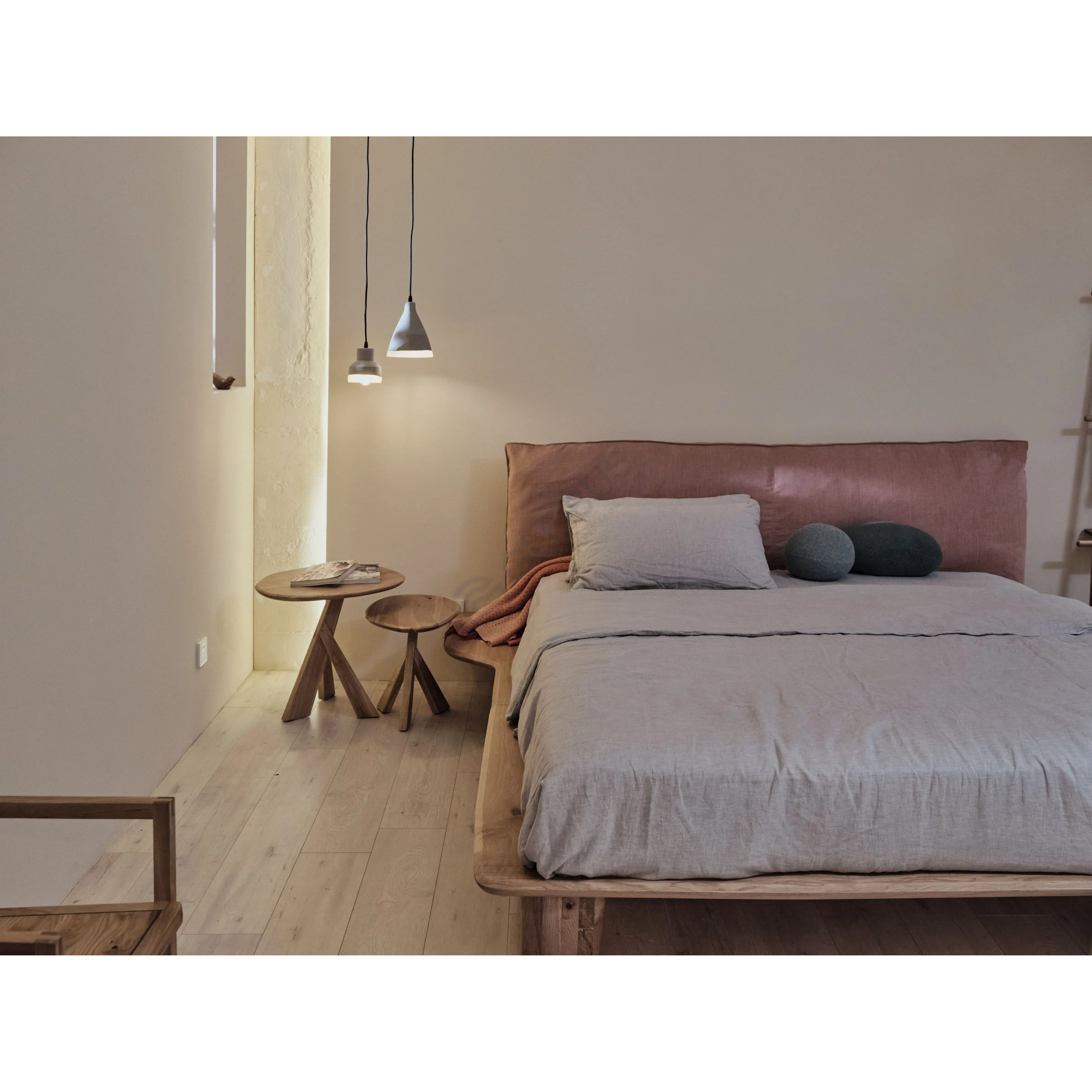 Угловой столик Labelexia