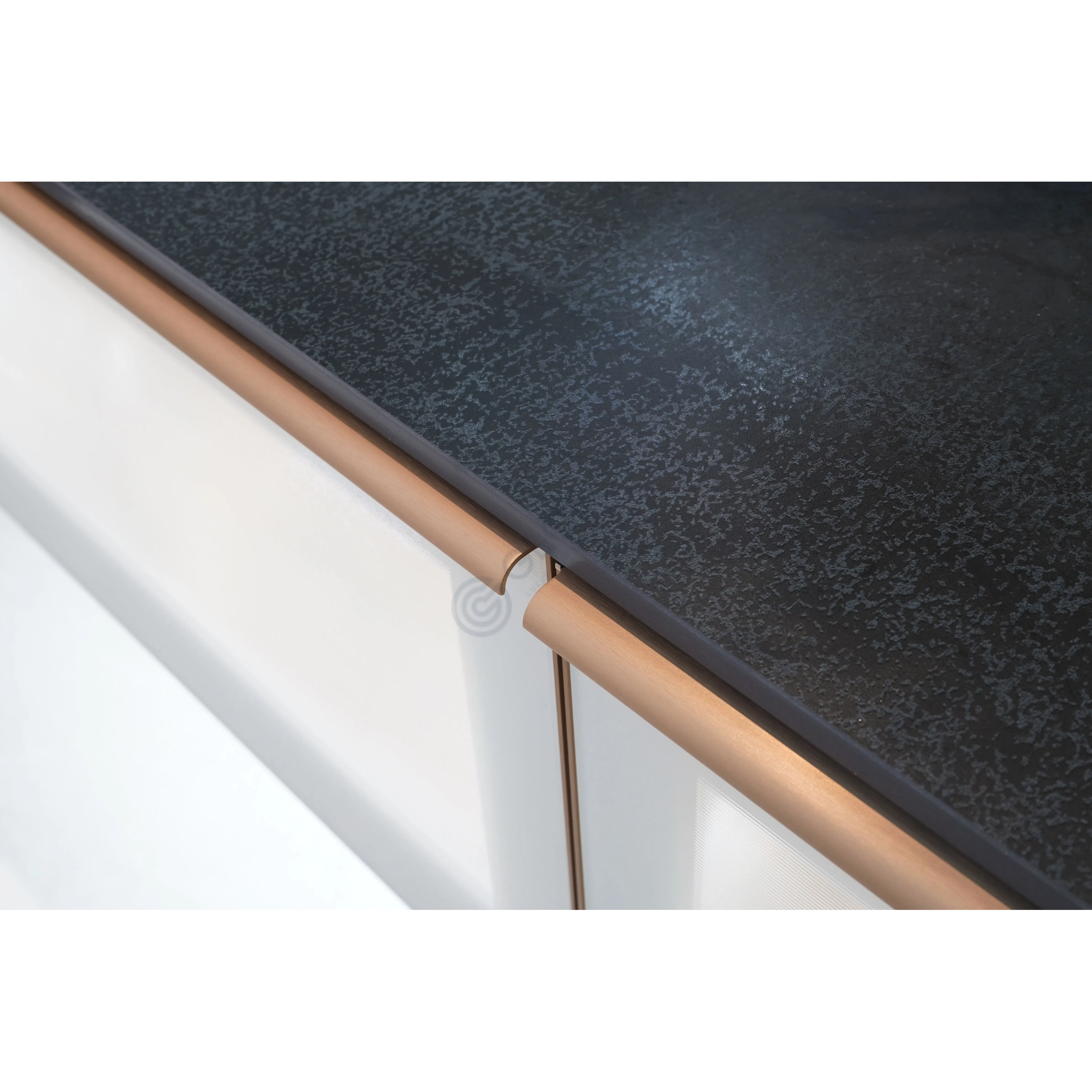 Ванный шкаф Embellis