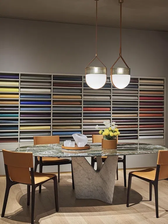 Обеденный стол POLTRONA FRAU Infinito