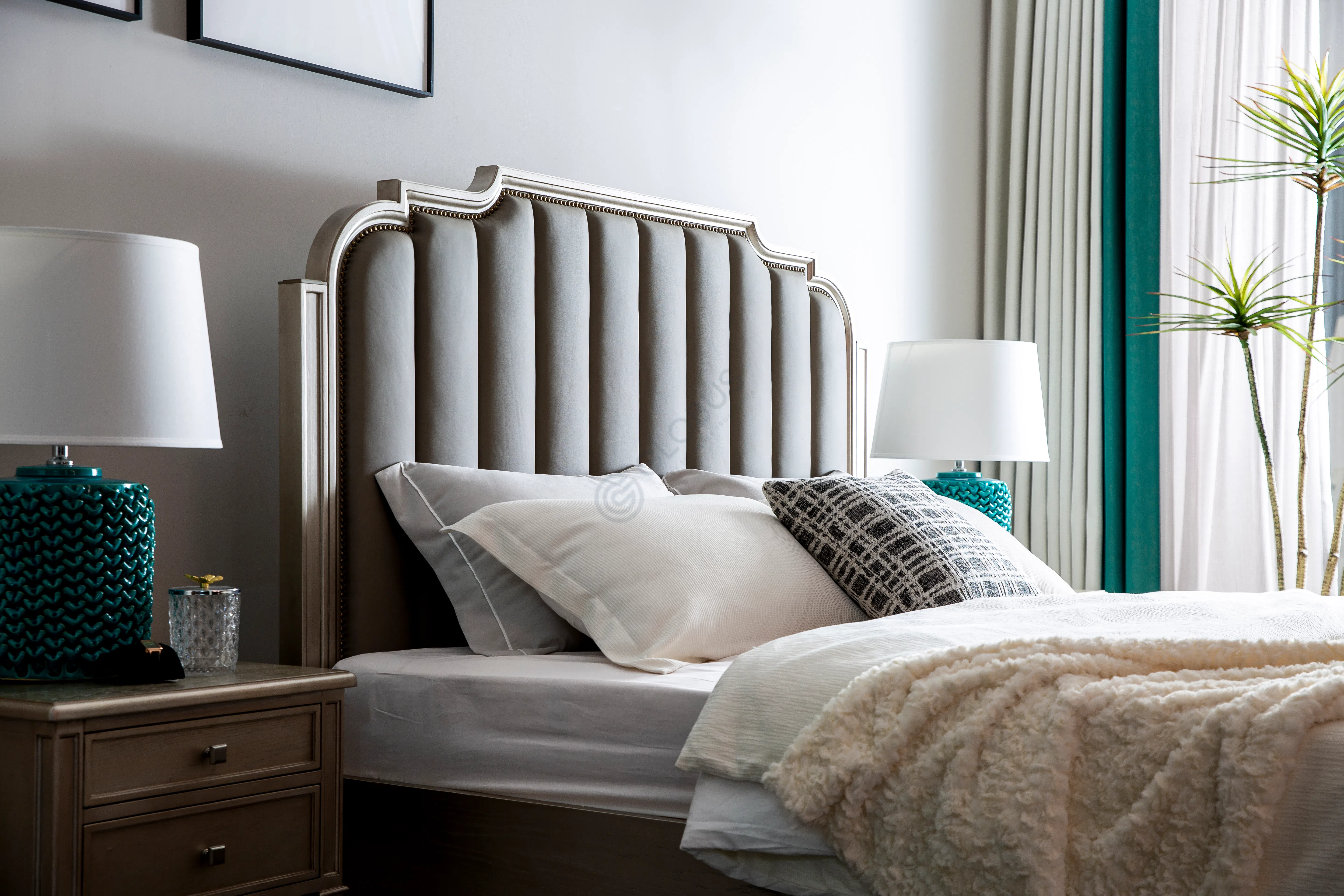 Кровать Ysmael