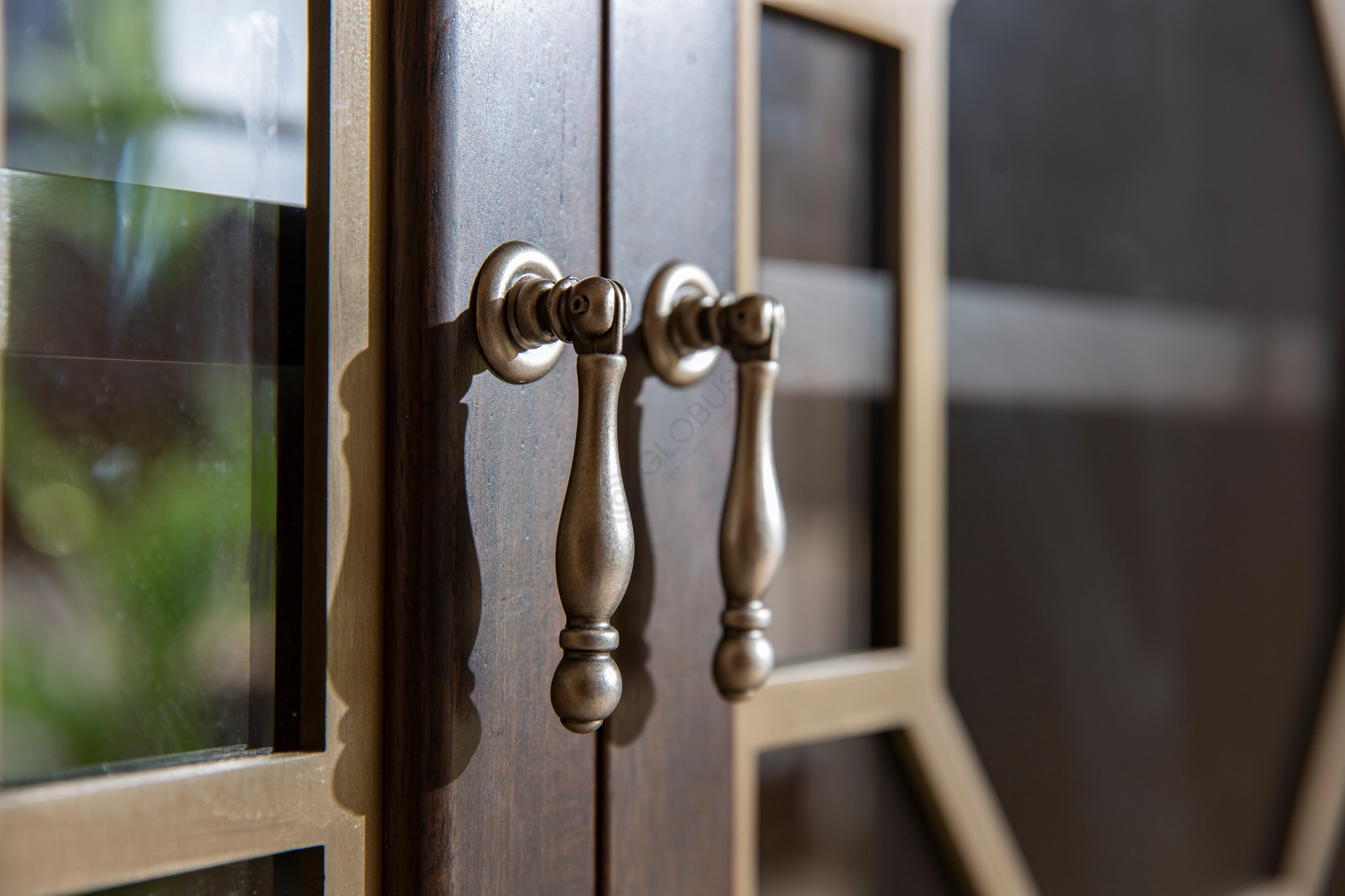 Книжный шкаф Ornate