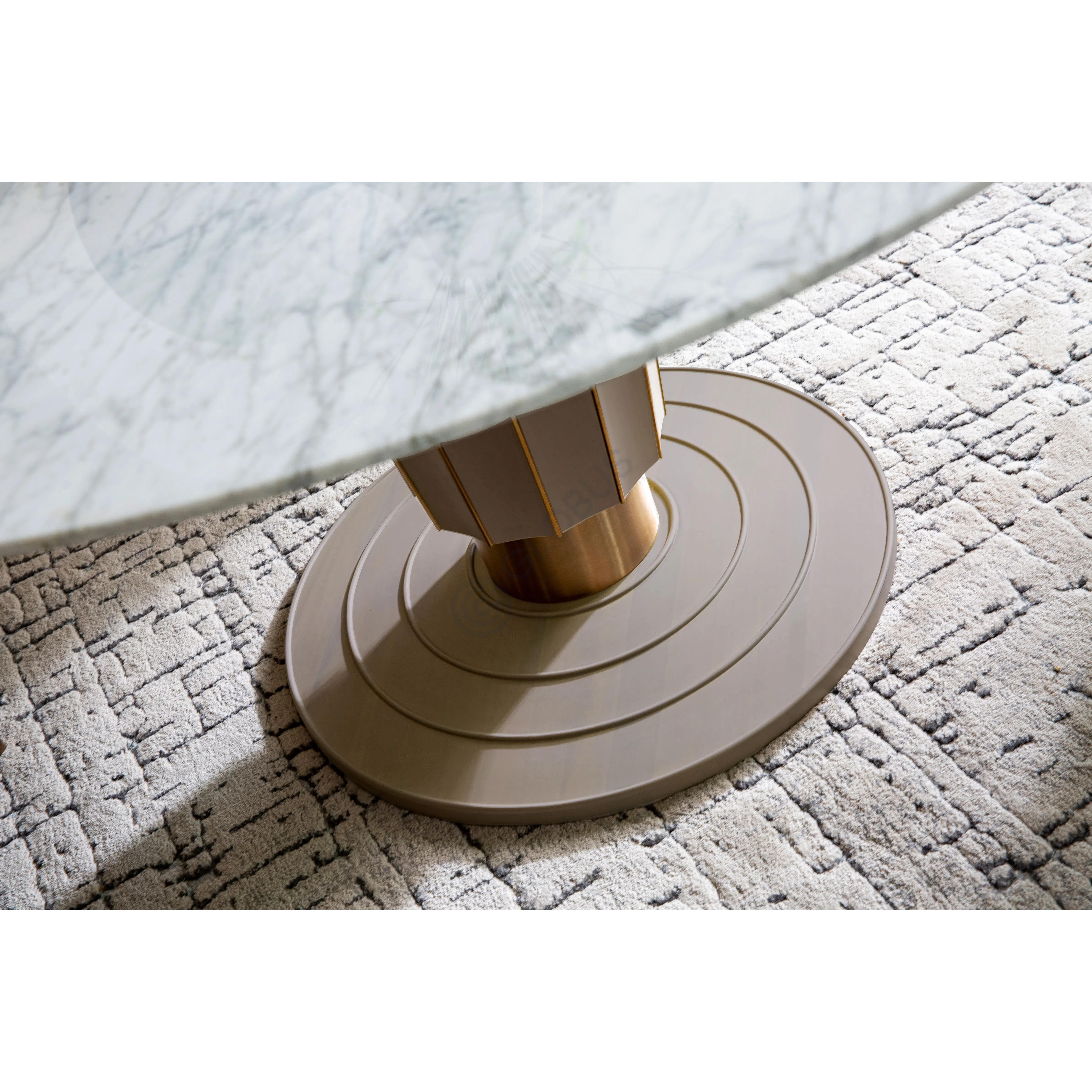 Обеденный стол Kallisti