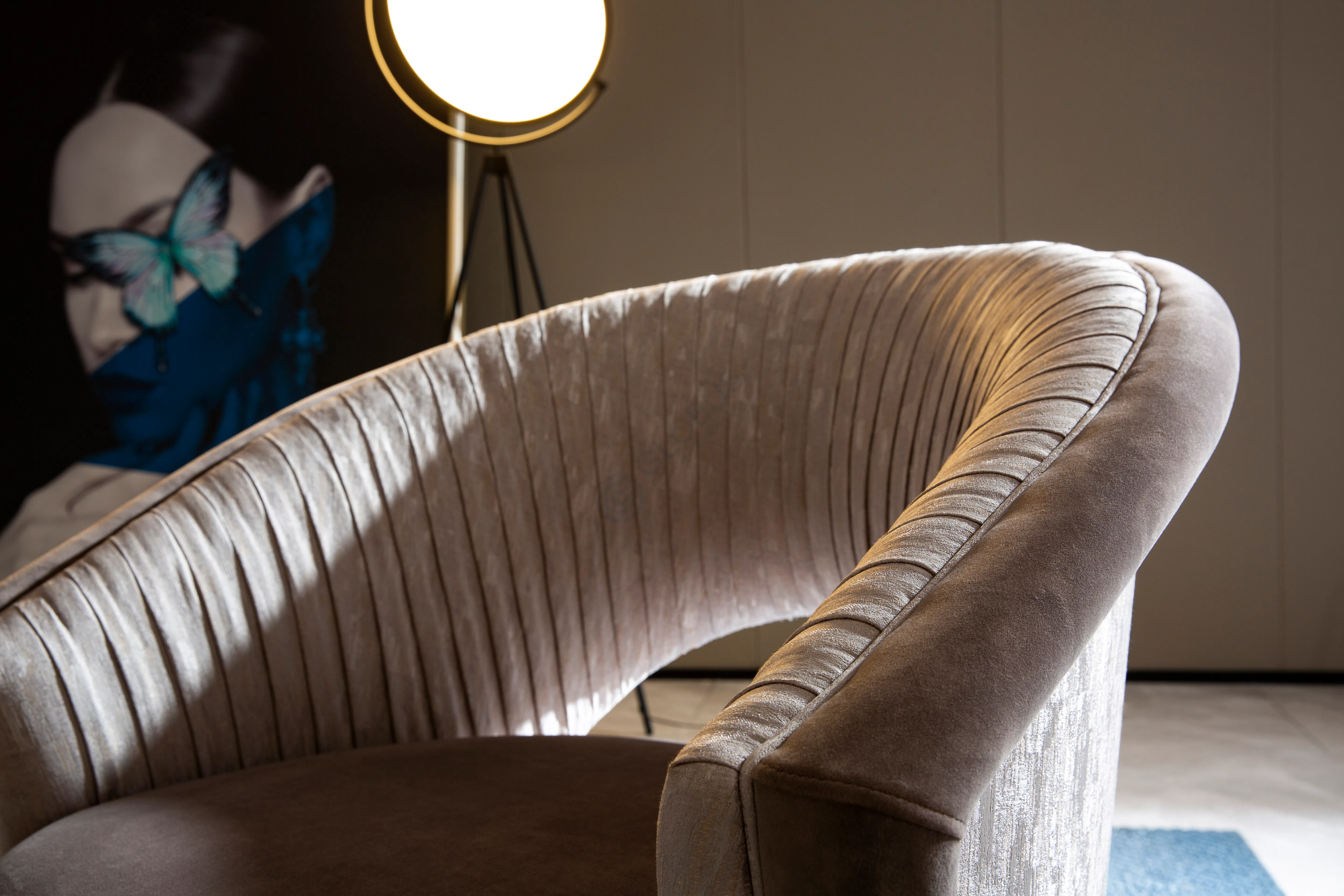 Кресло CARACOLE A Com-Pleat