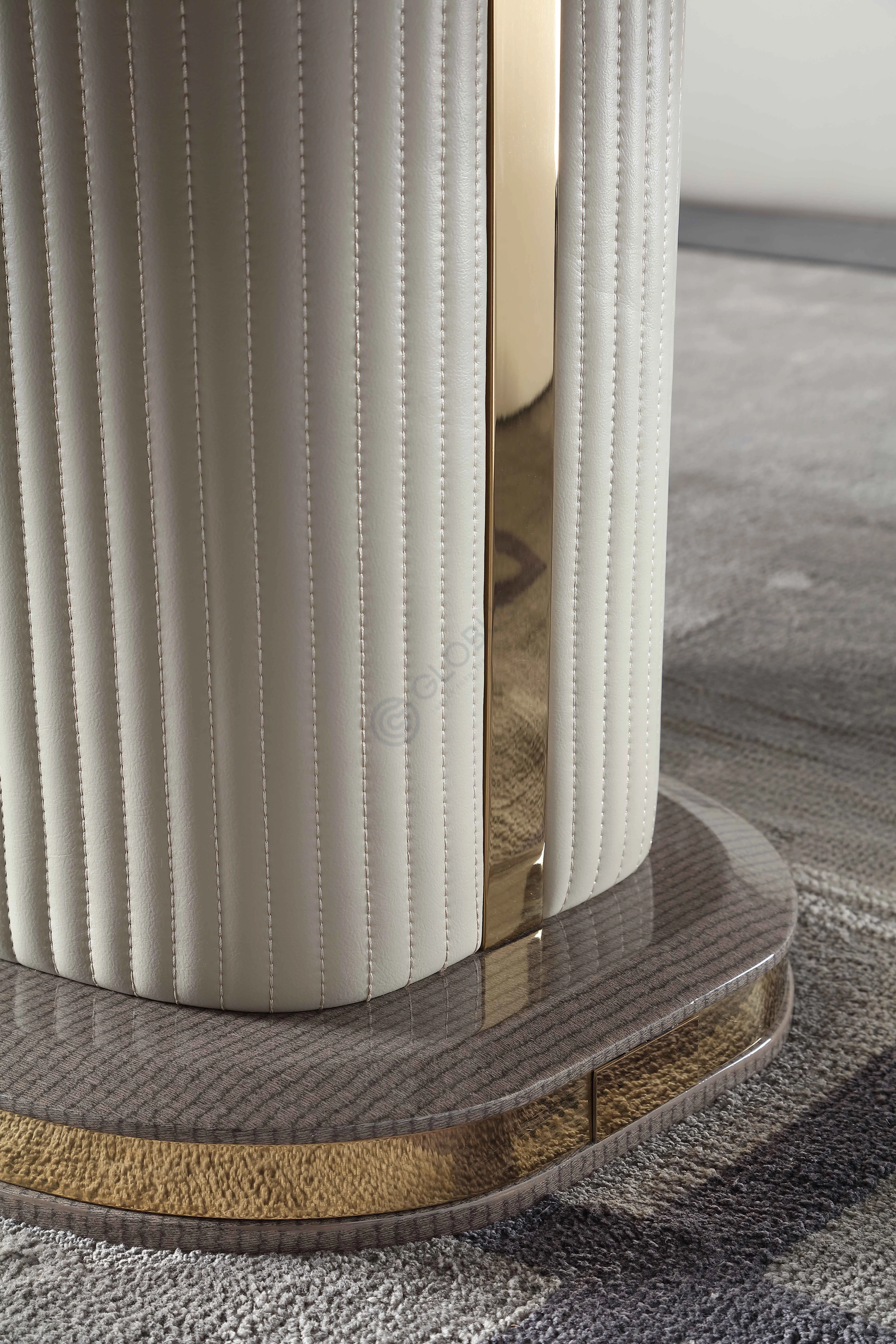 Журнальный столик Ornelia