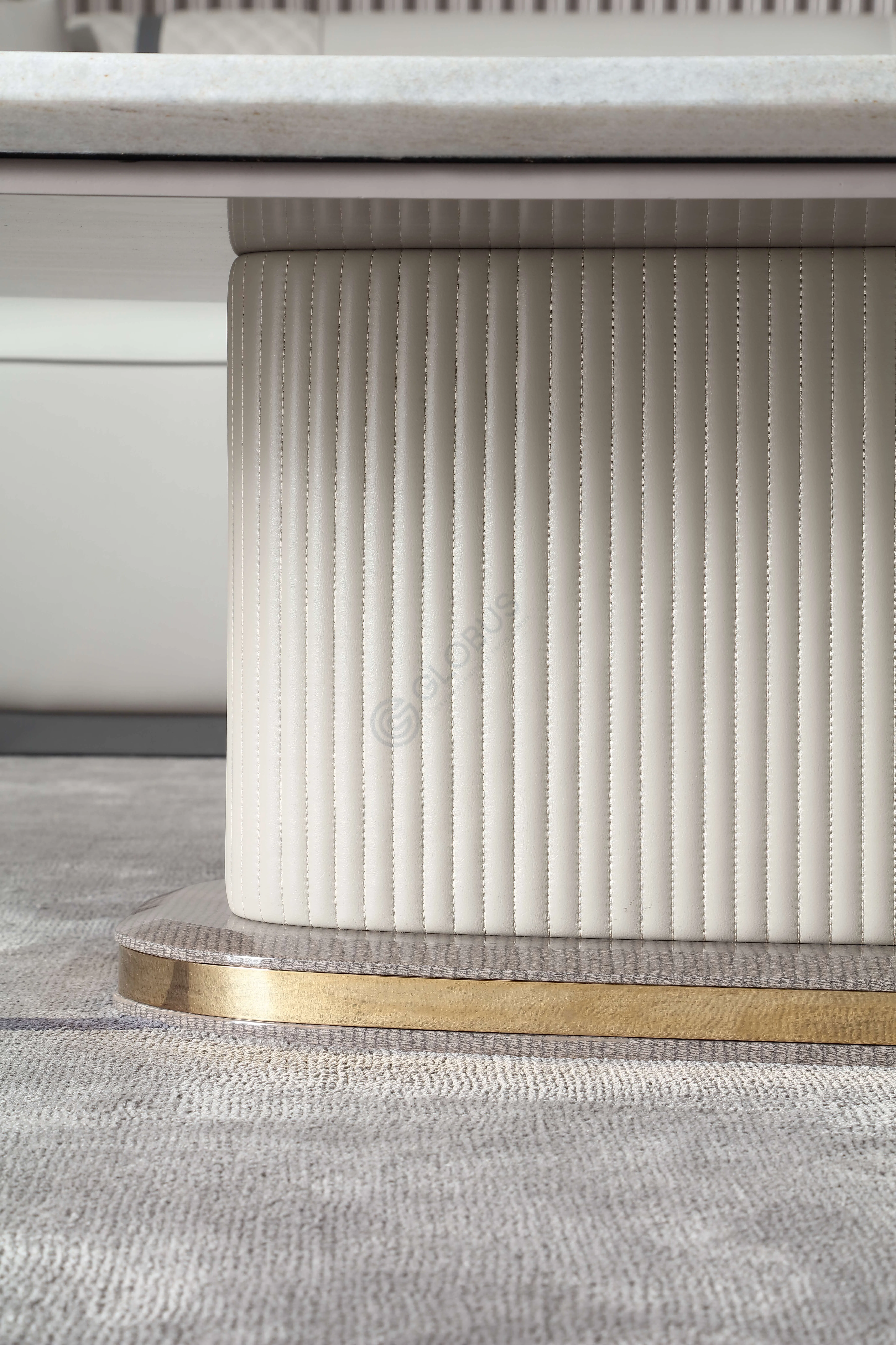 Журнальный столик Ornelia