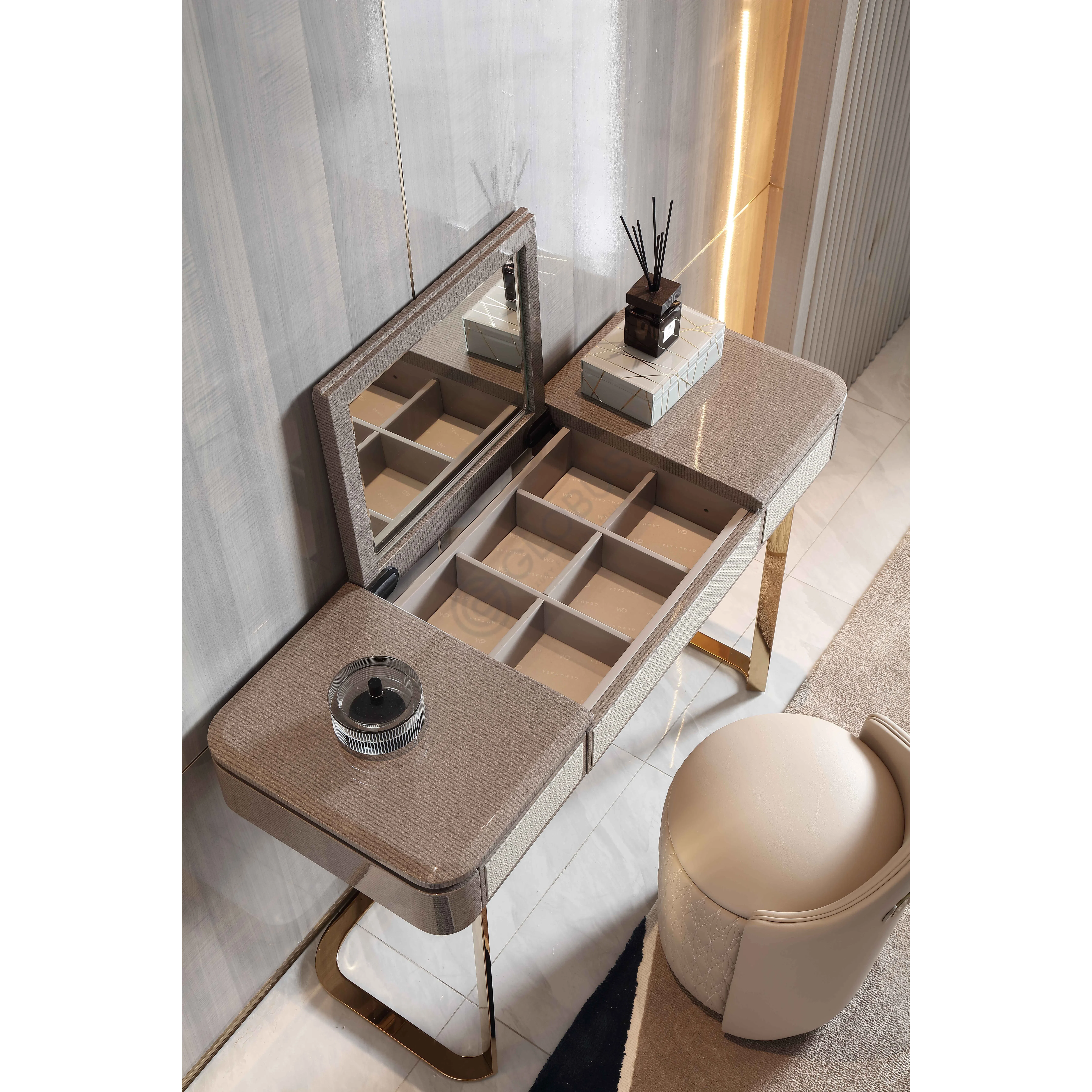 Туалетный столик Ludmilla