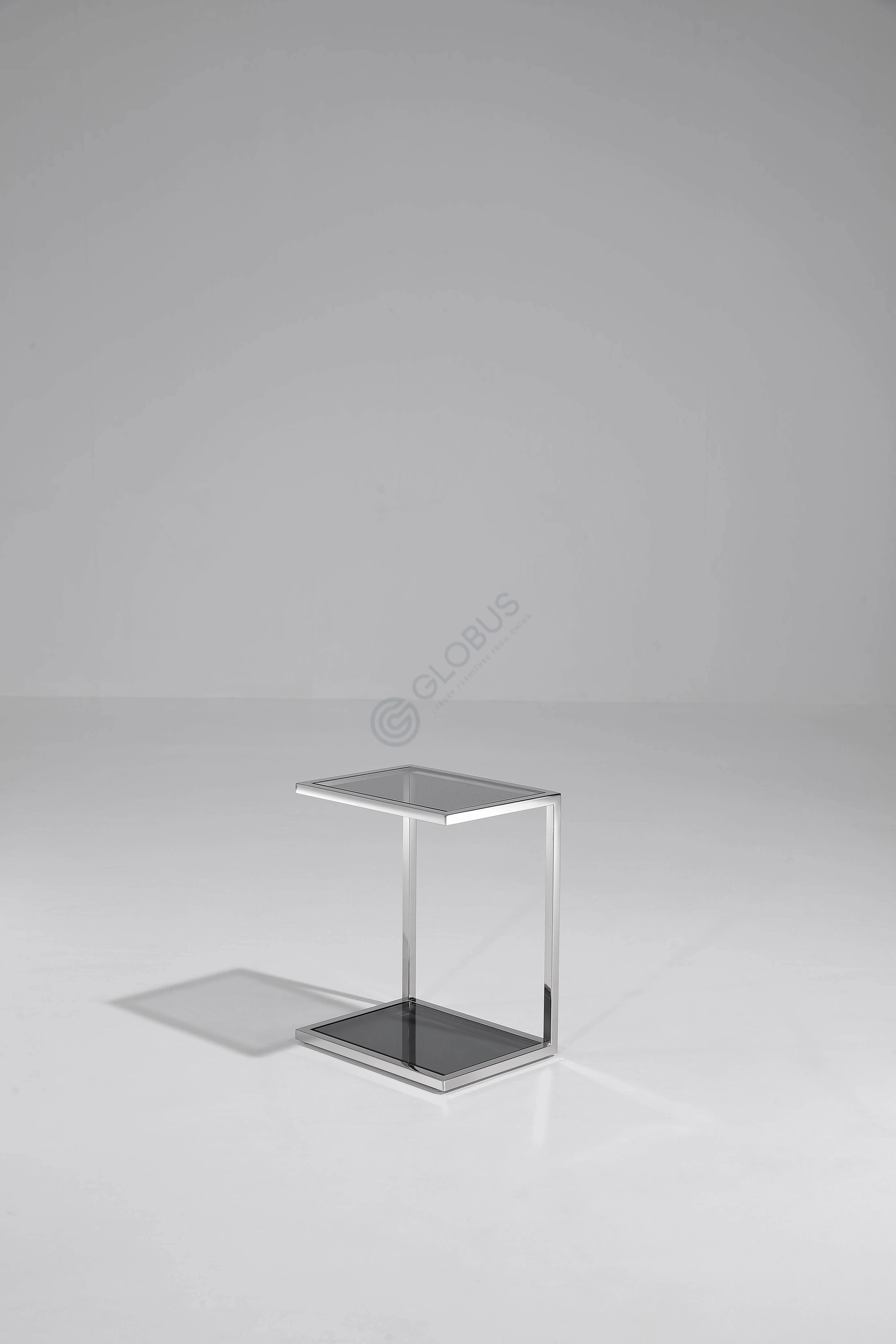 Угловой столик Valentiniana