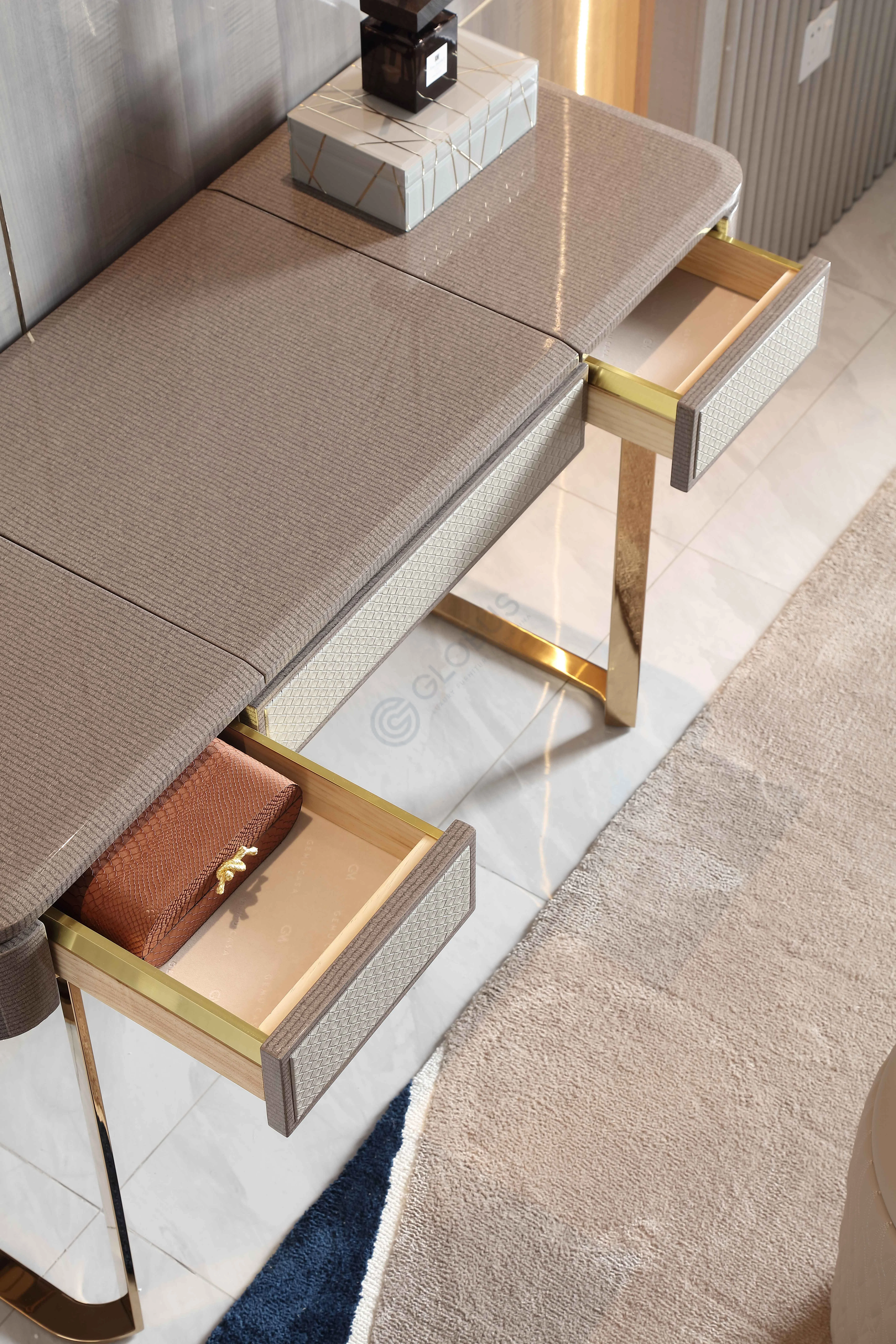 Туалетный столик Ludmilla