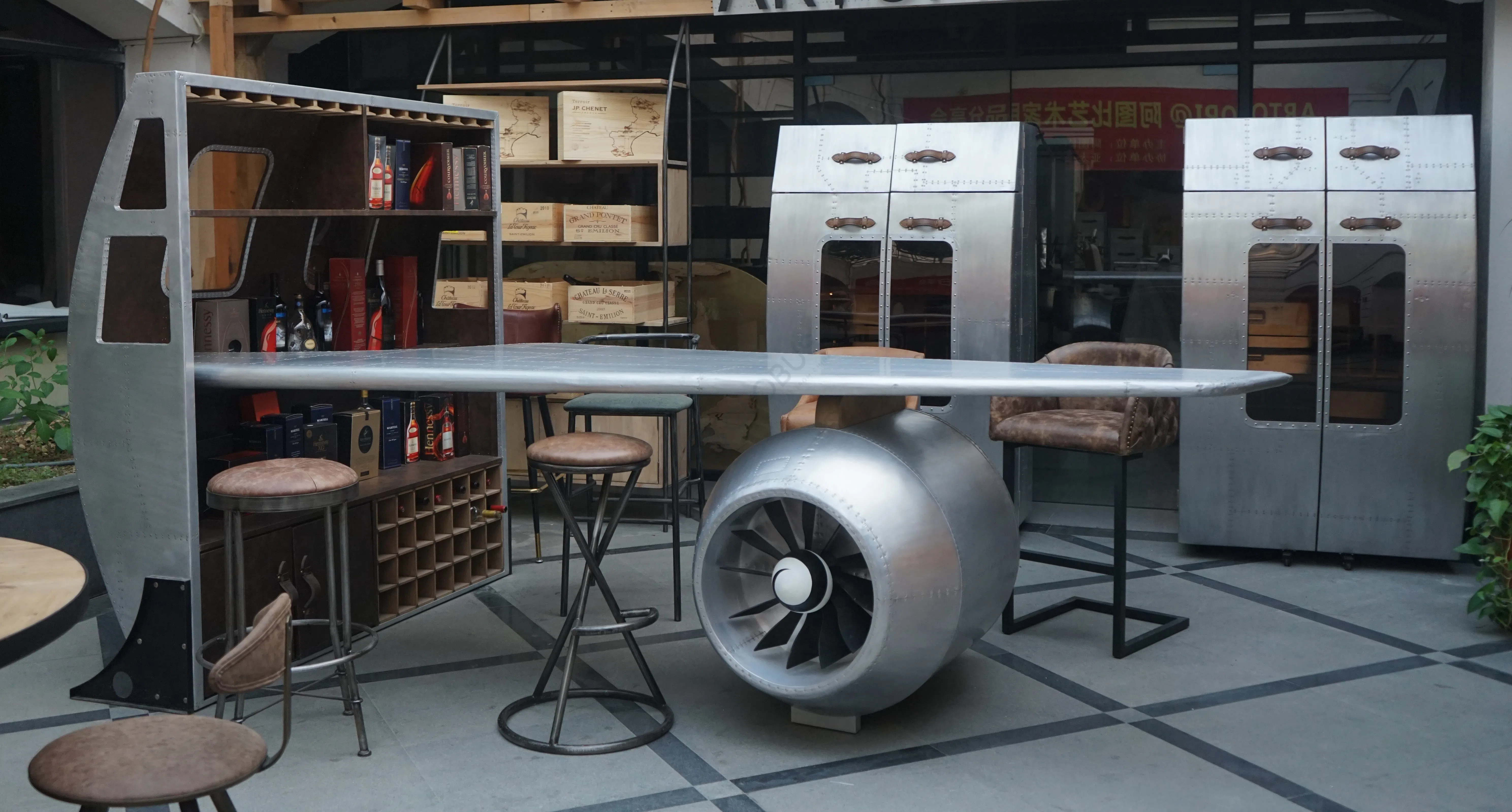 Барный стул Embody