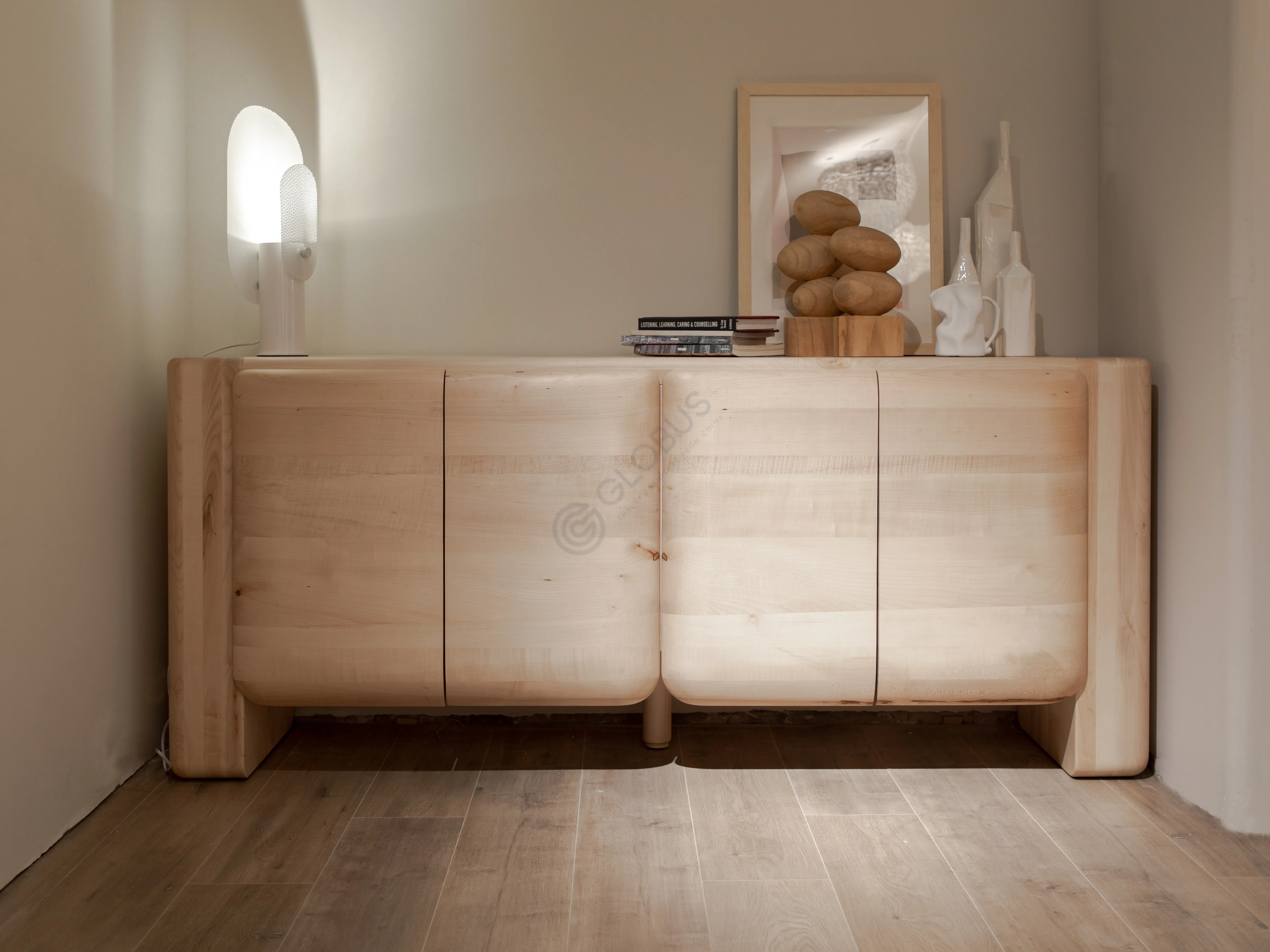 Консоль Guglielma