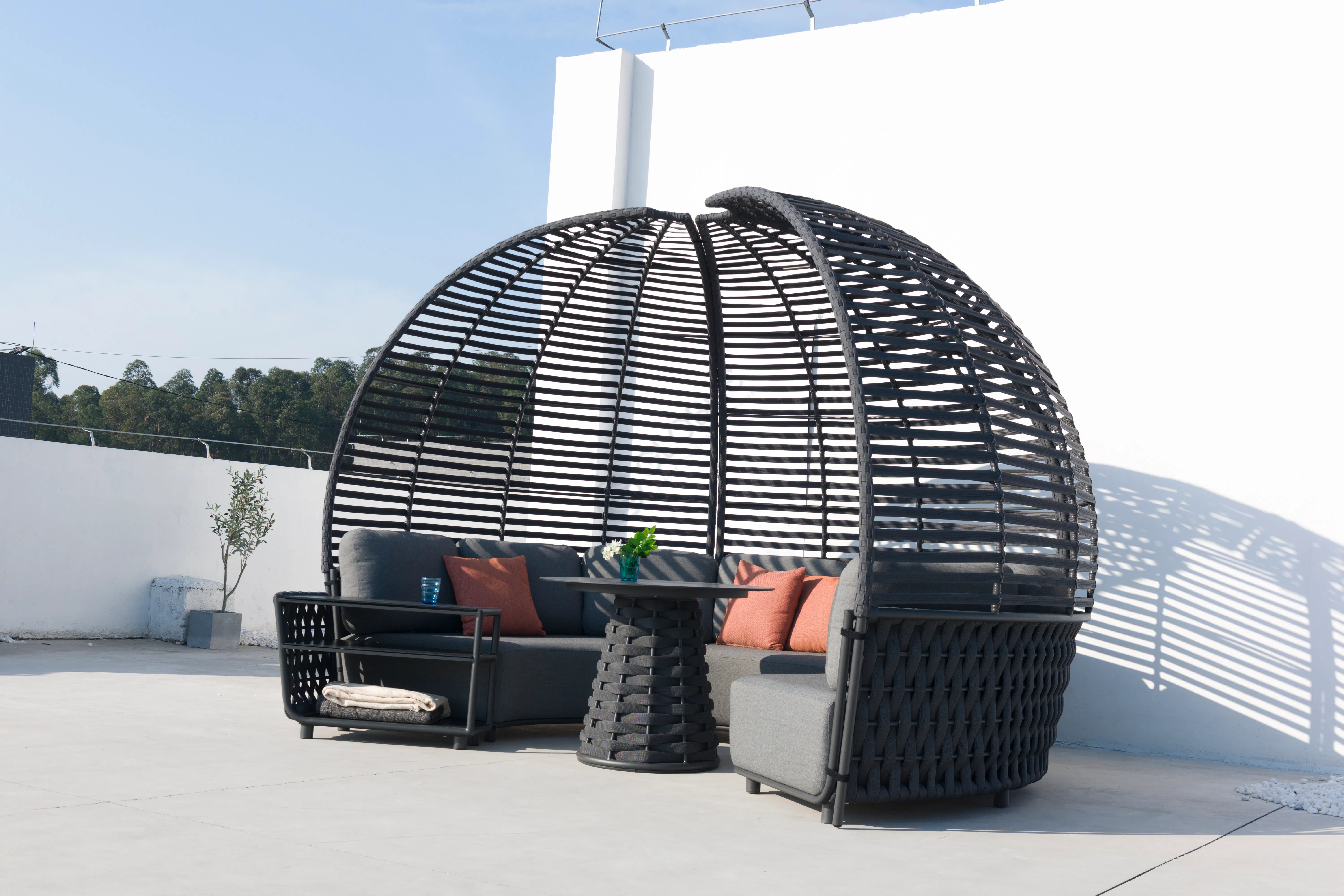 Уличный диван COUTURE JARDIN