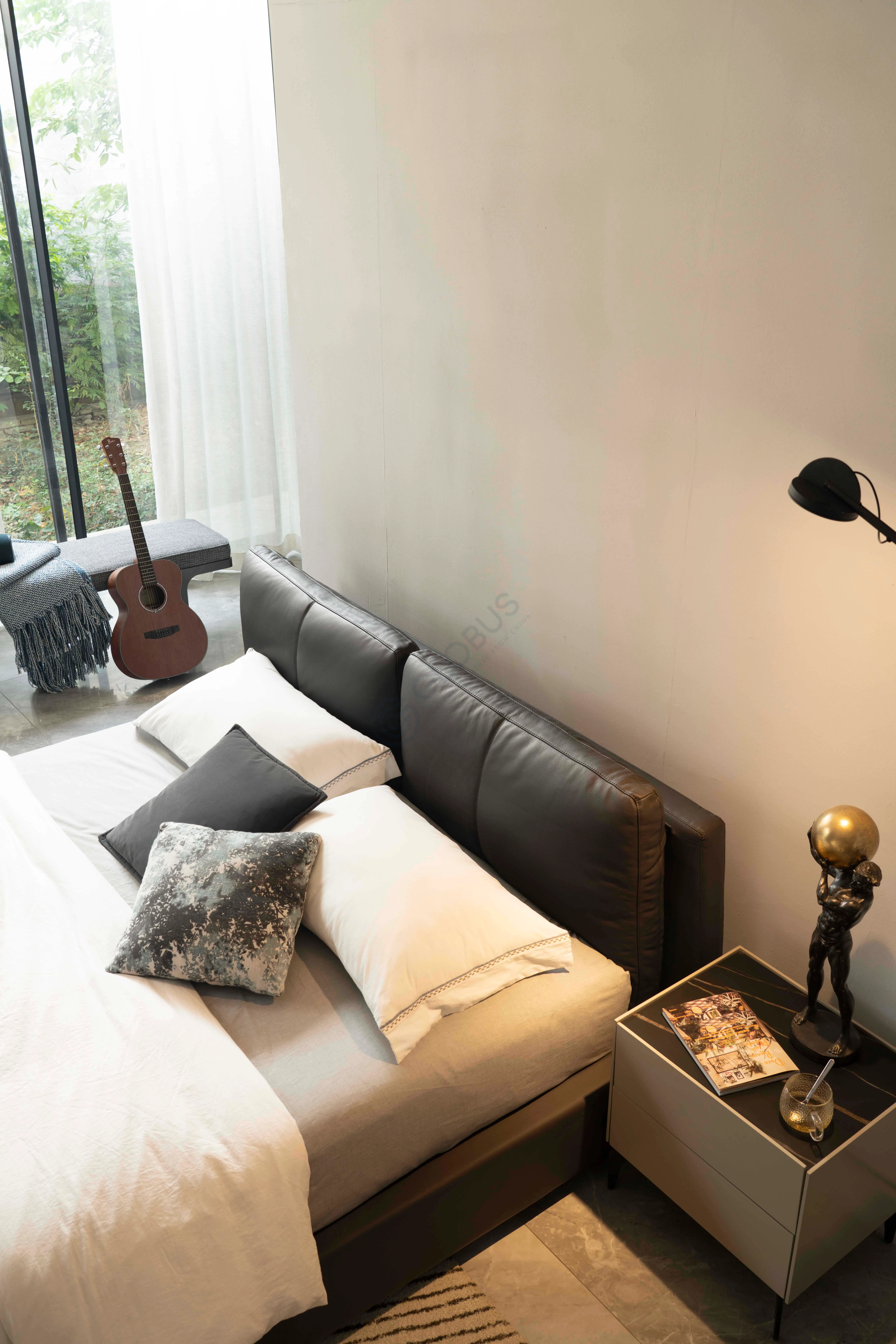 Кровать Karminda