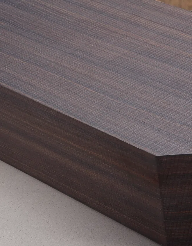 Журнальный столик Hilarinae