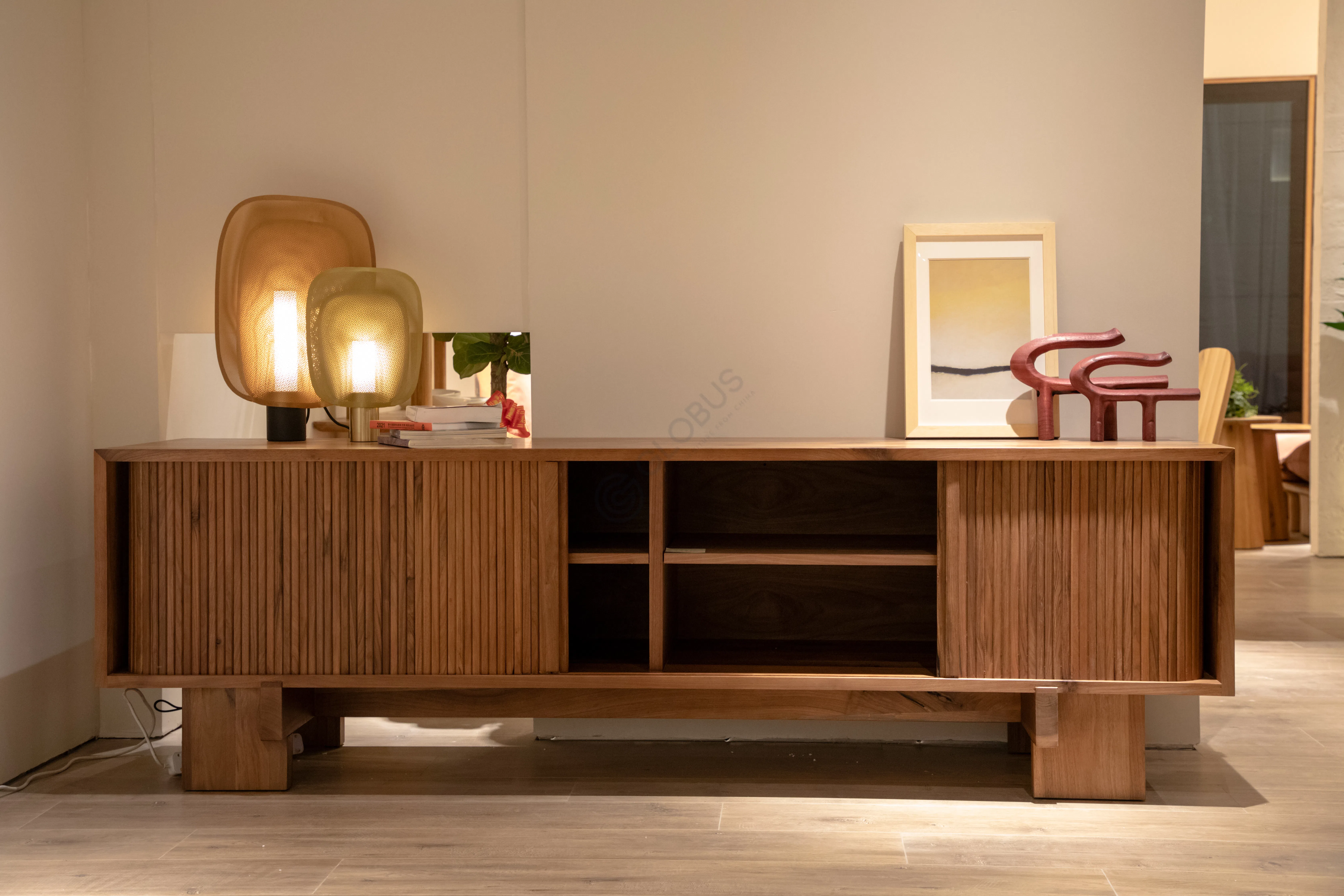 ТВ тумба Trinum