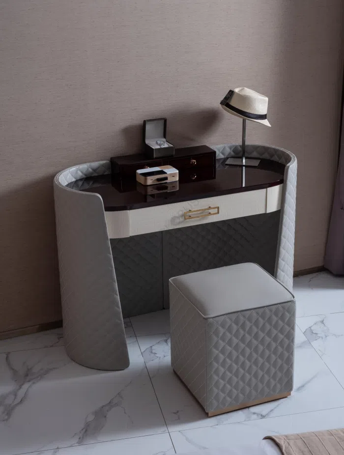 Туалетный столик Oustlet