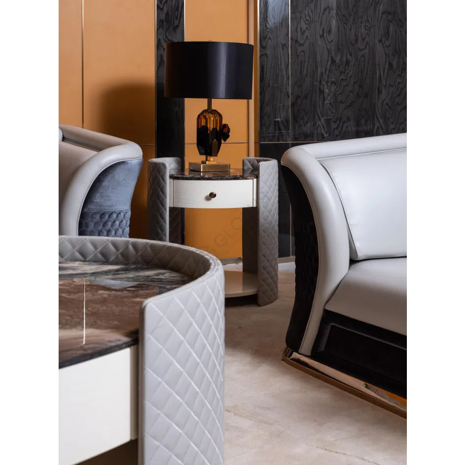 Угловой столик Hoggling