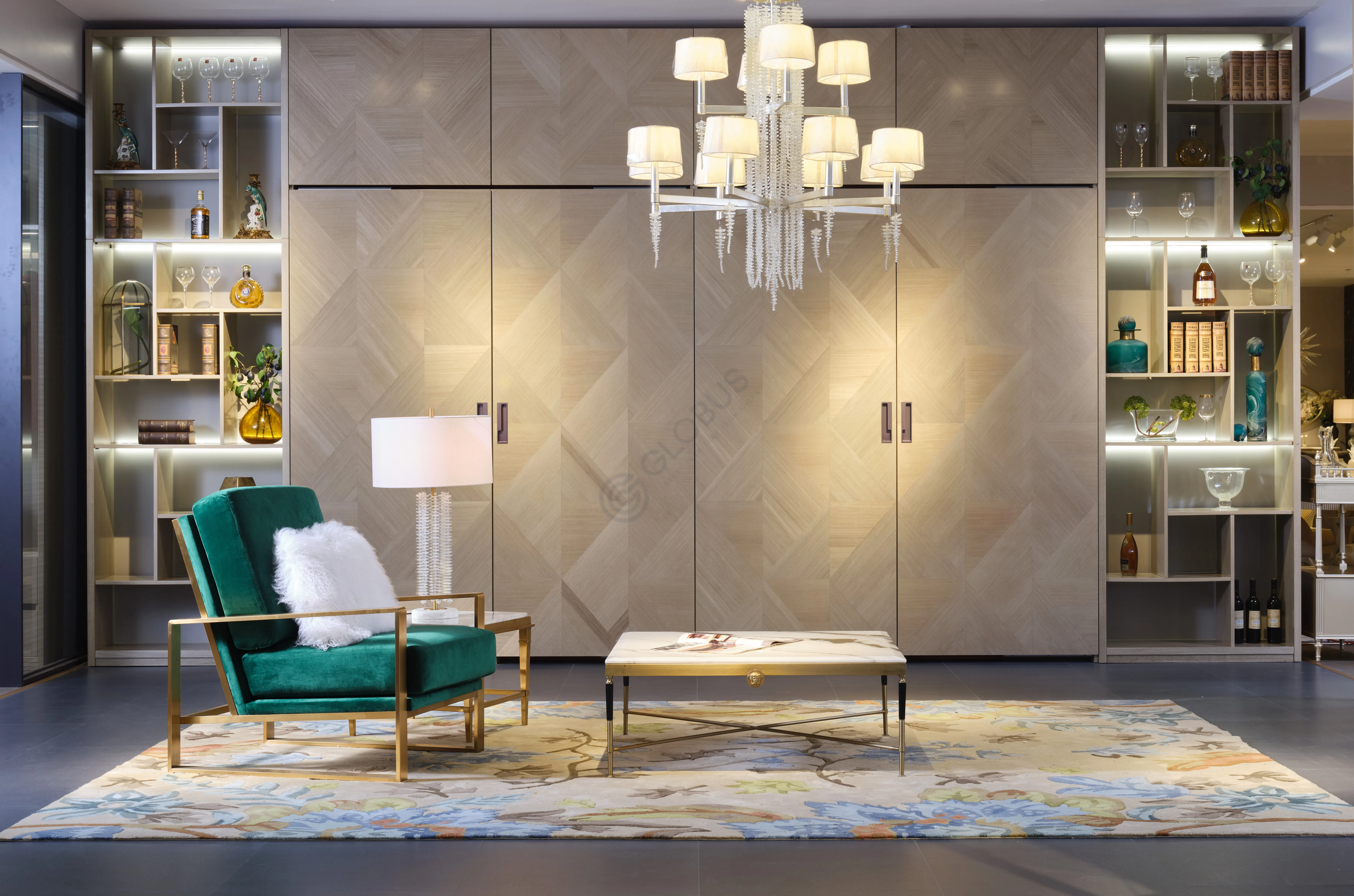 Кресло UTTERMOST Delphine