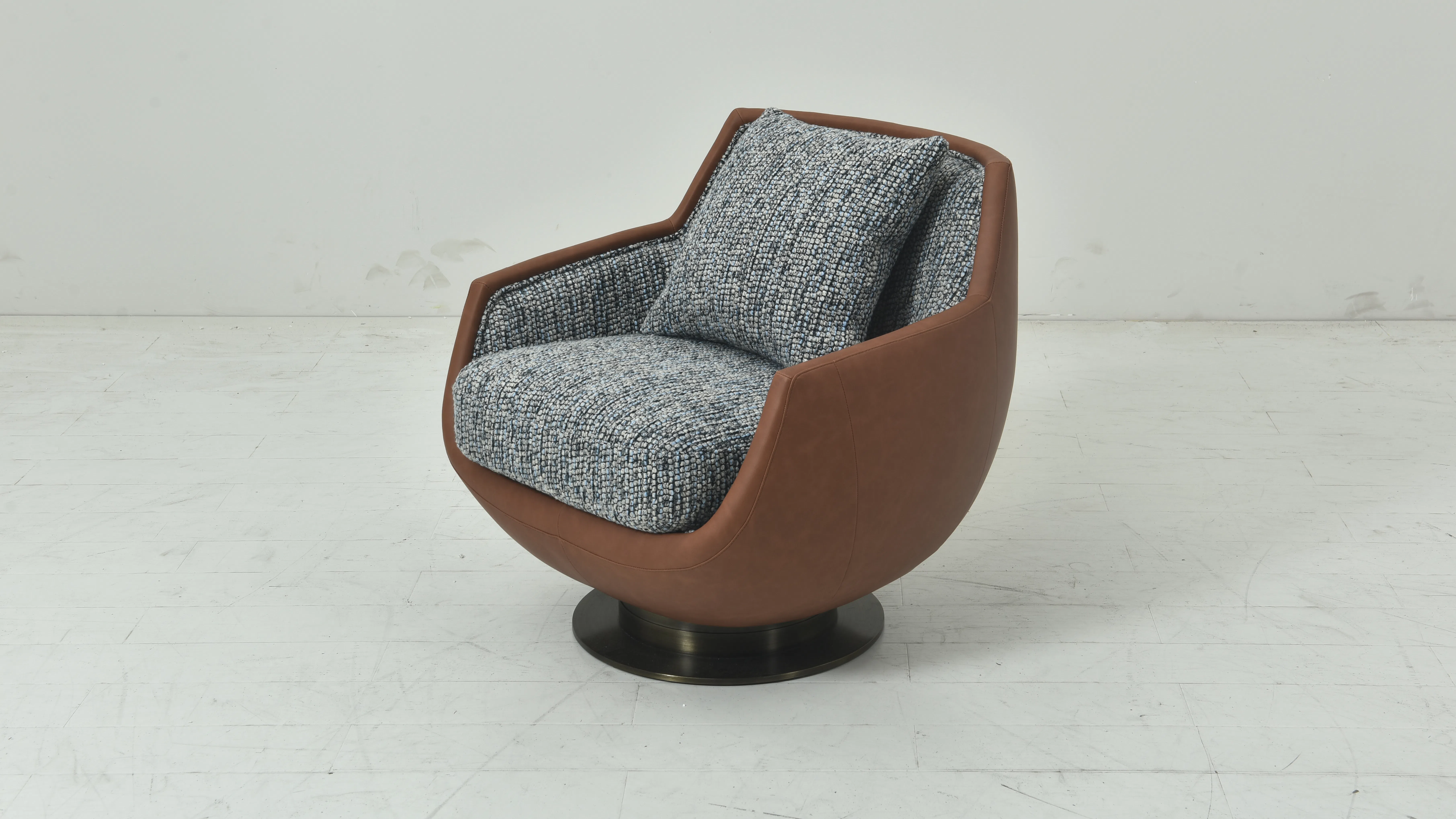 Кресло TECNI NOVA 1744