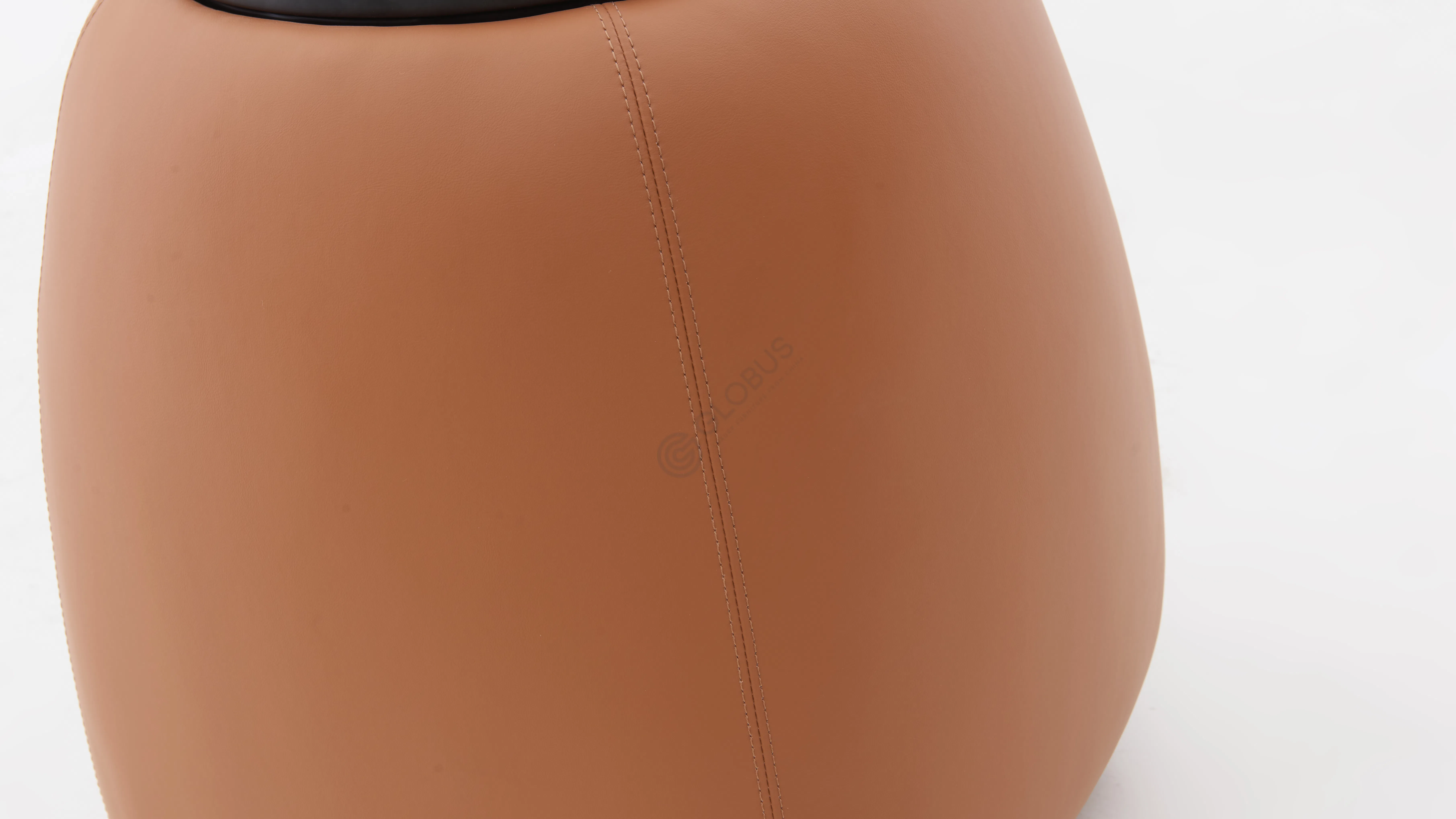 Угловой столик Venantia