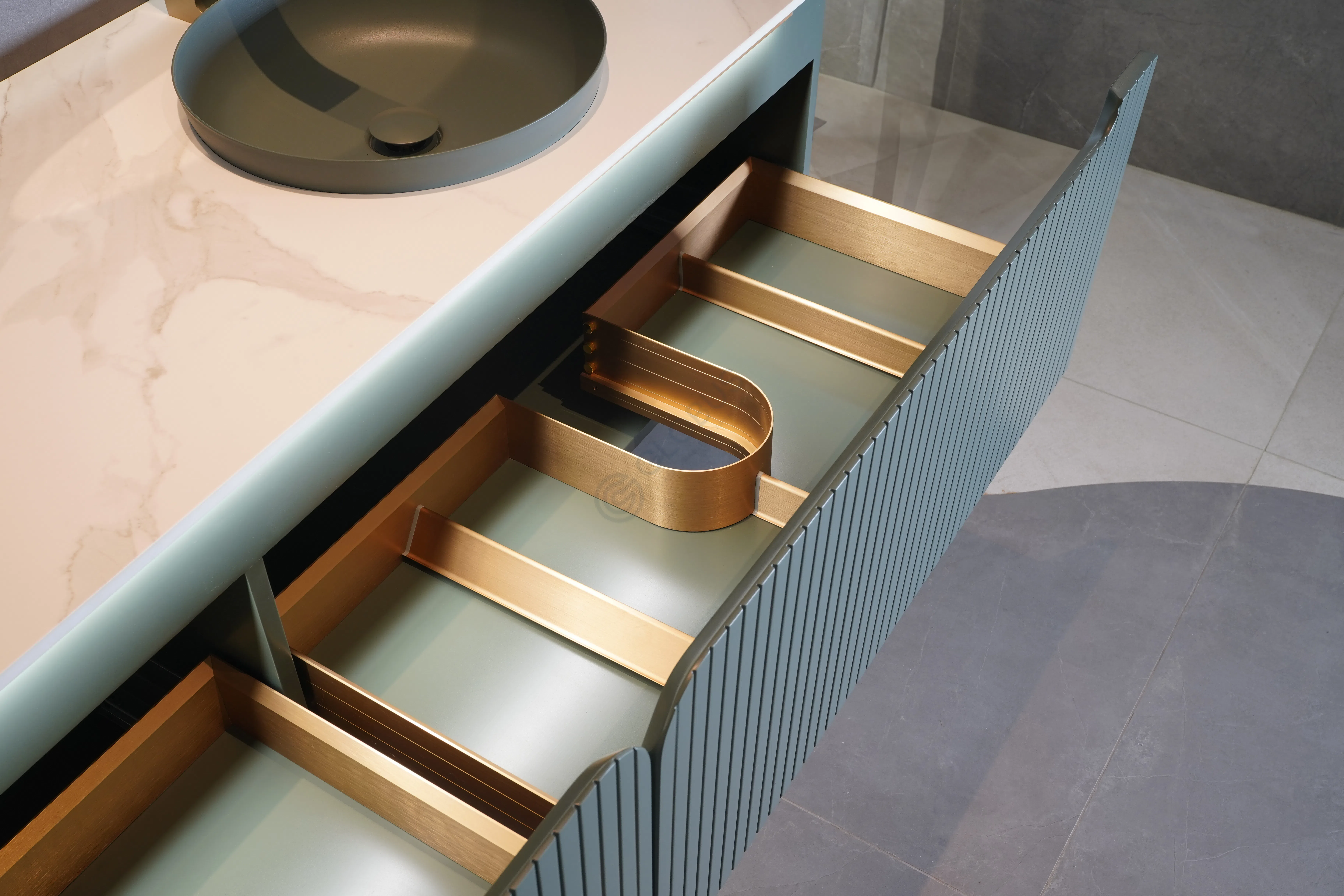 Ванный шкаф Origuenio