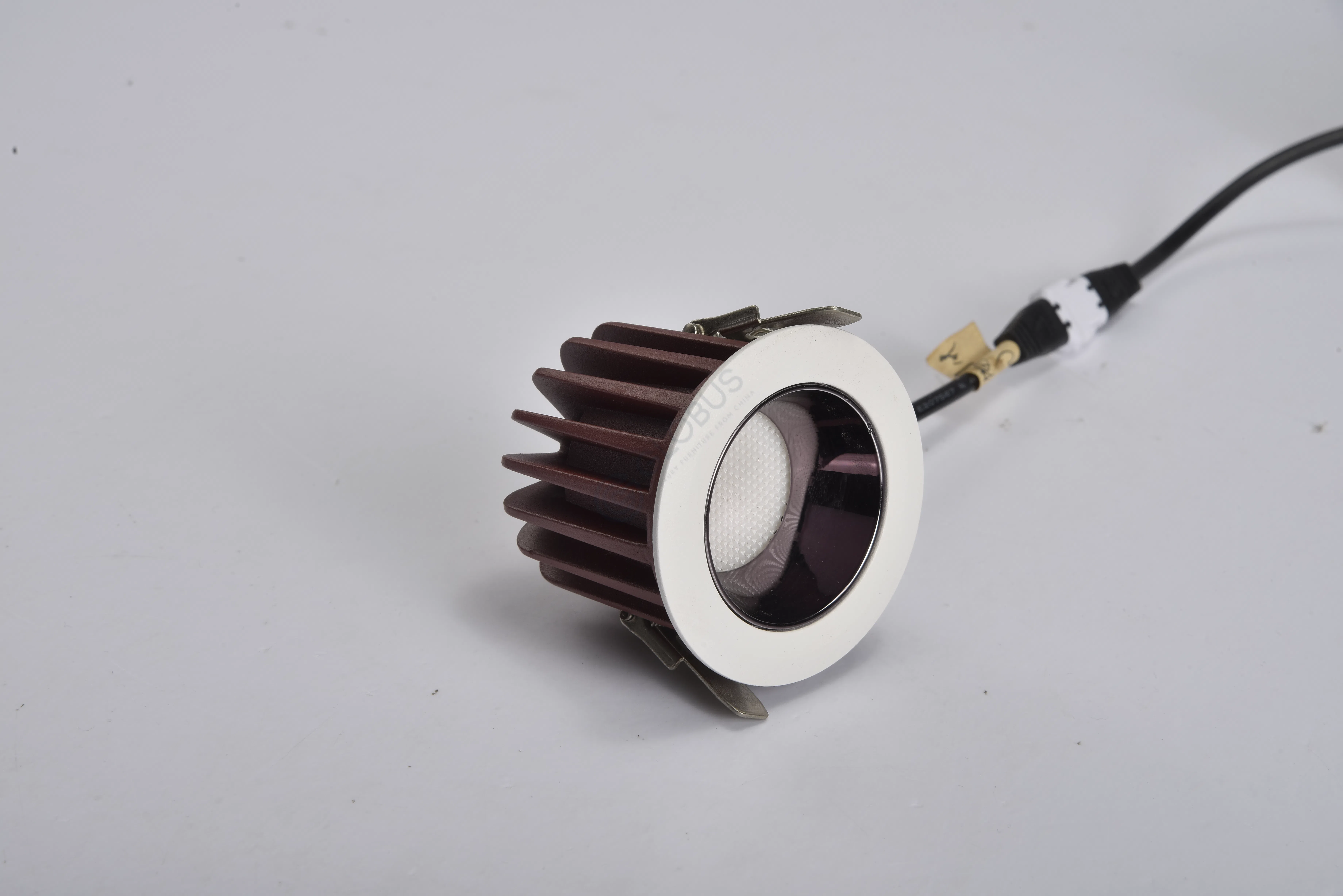 Точечное освещение Febo