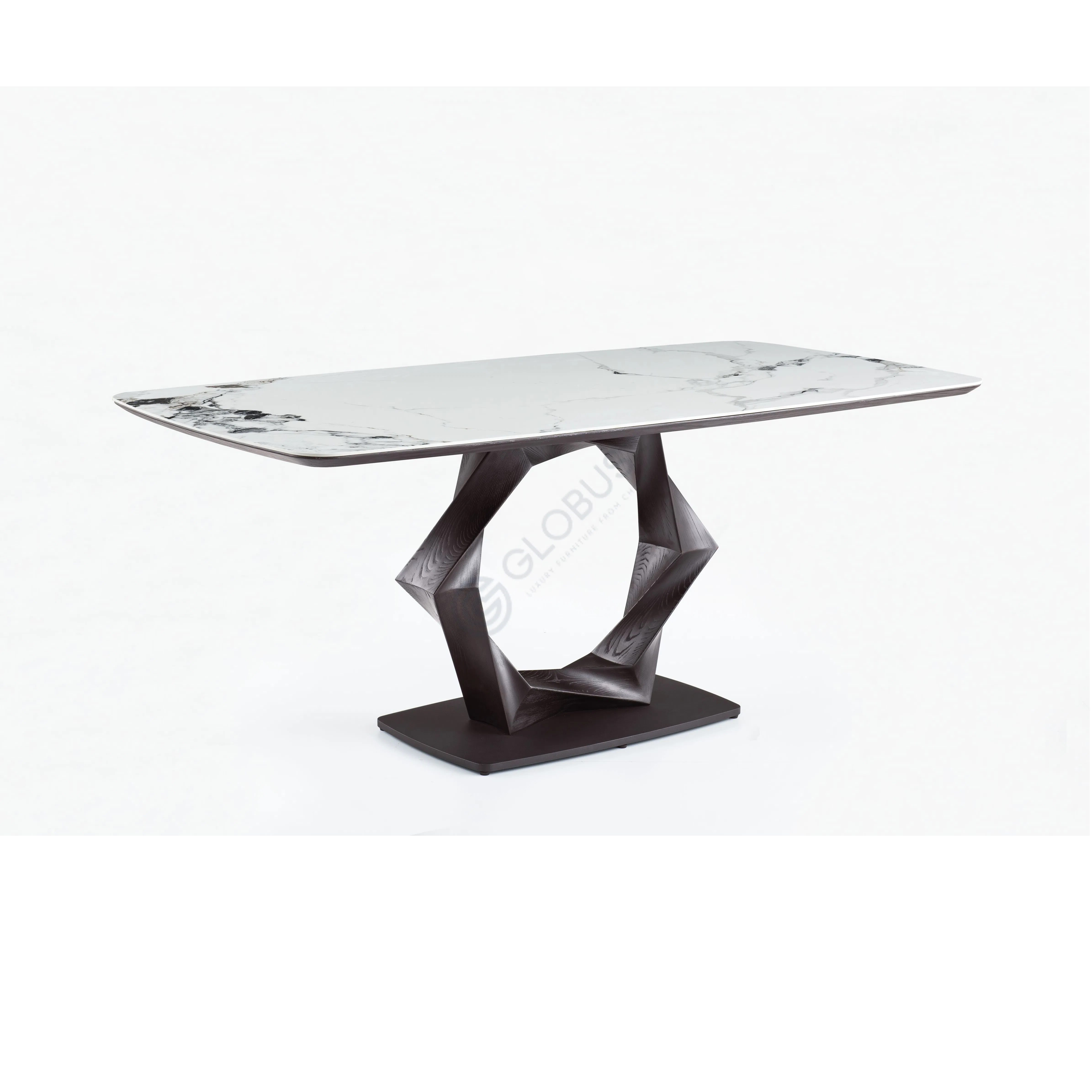 Обеденный стол Tullus