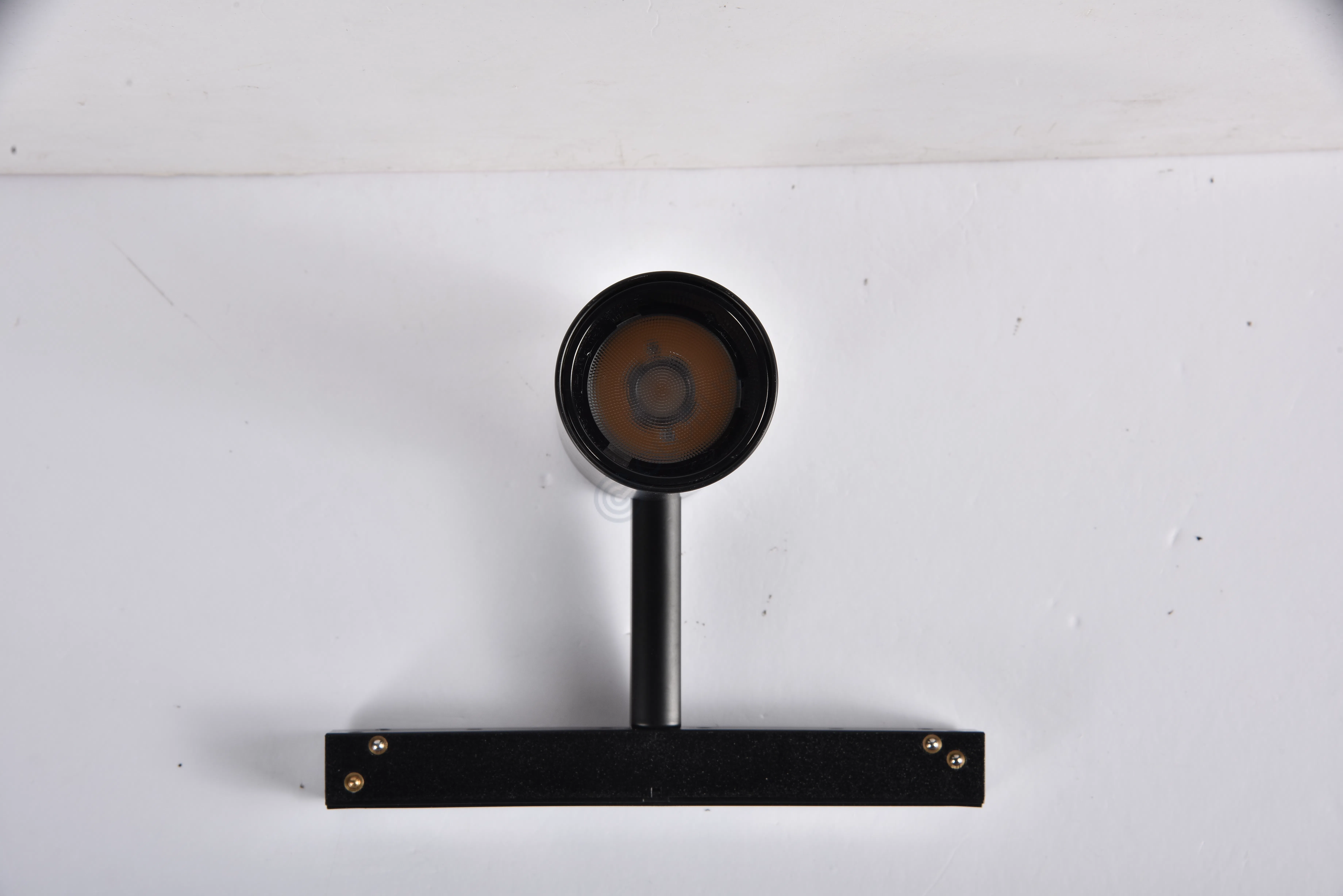 Точечное освещение Brevia