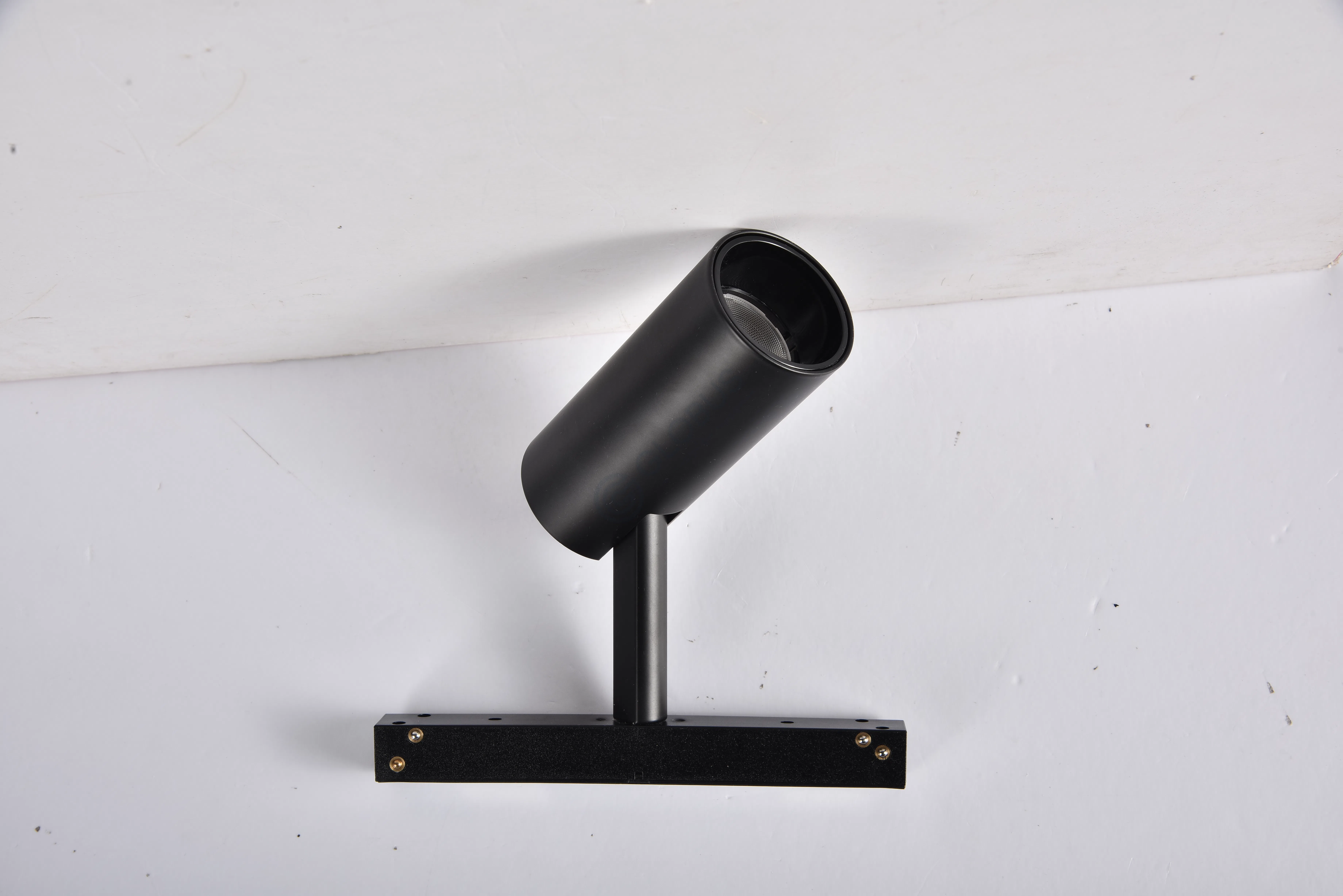 Точечное освещение Brevia