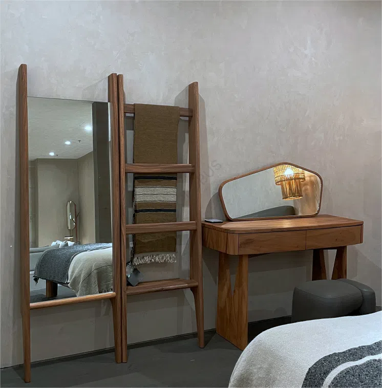 Вешалка Veretta