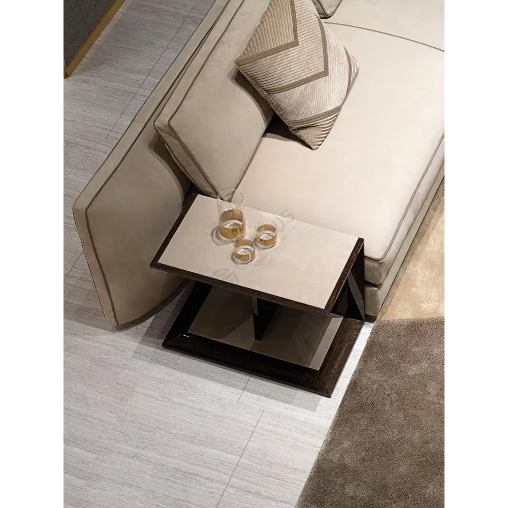 Угловой столик VISIONNAIRE Auryn