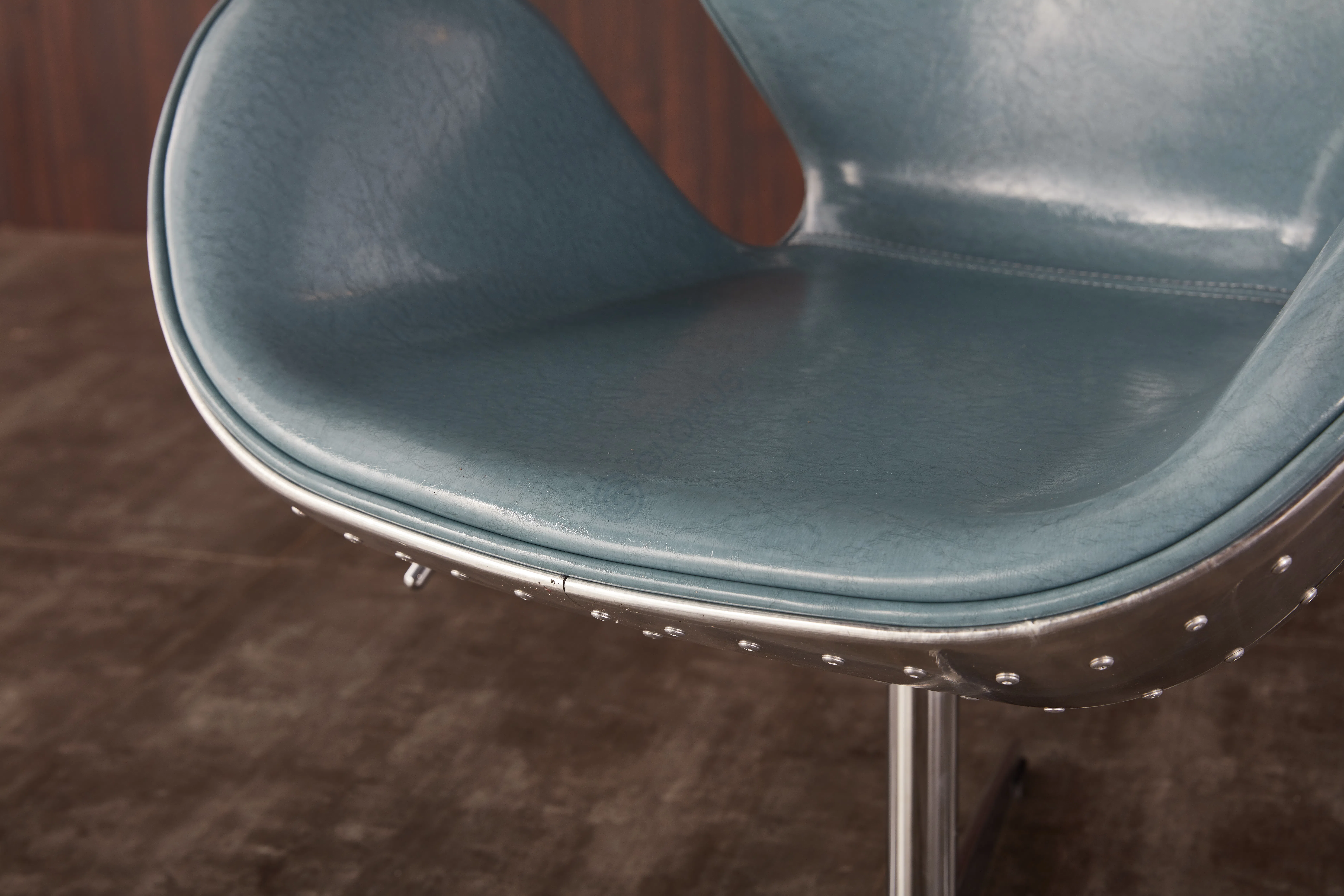 Кресло для офиса Emperius