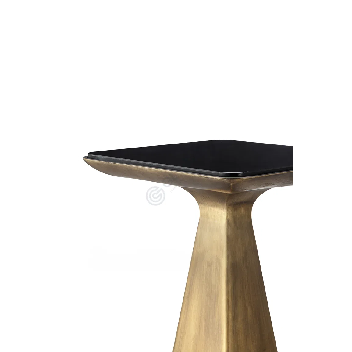 Угловой столик HOLLY HUNT Goblet