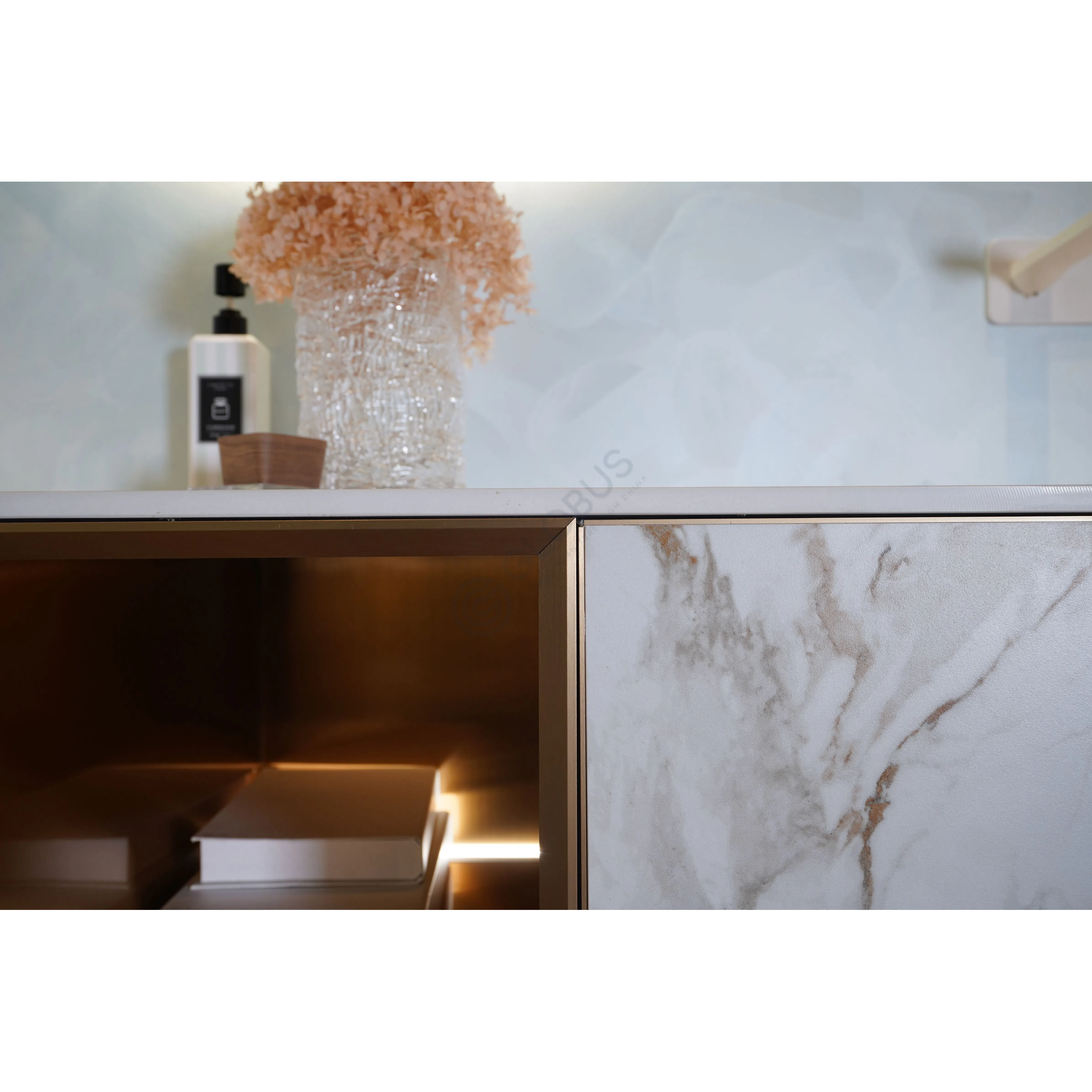 Ванный шкаф Kyrese