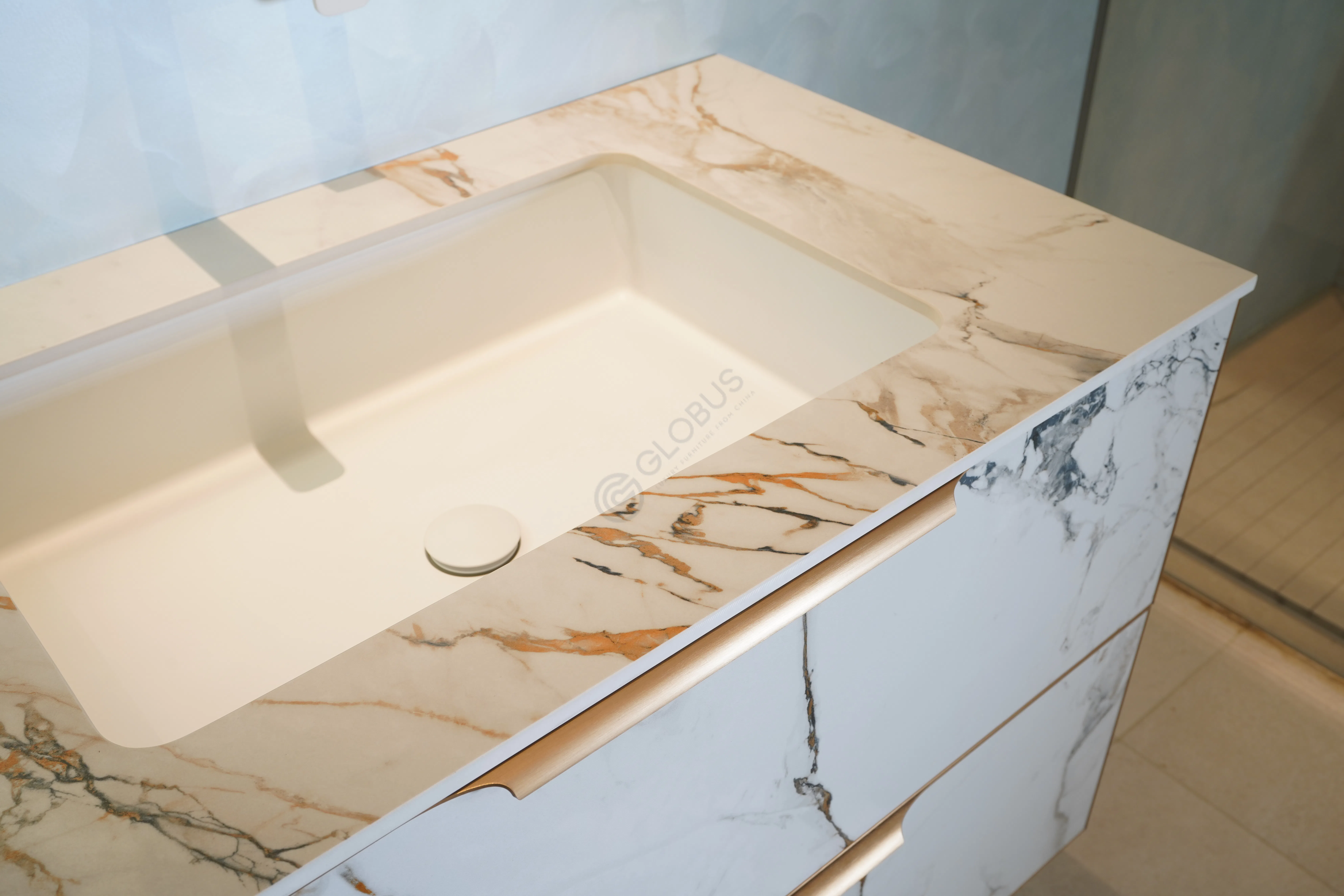 Ванный шкаф Kyrese