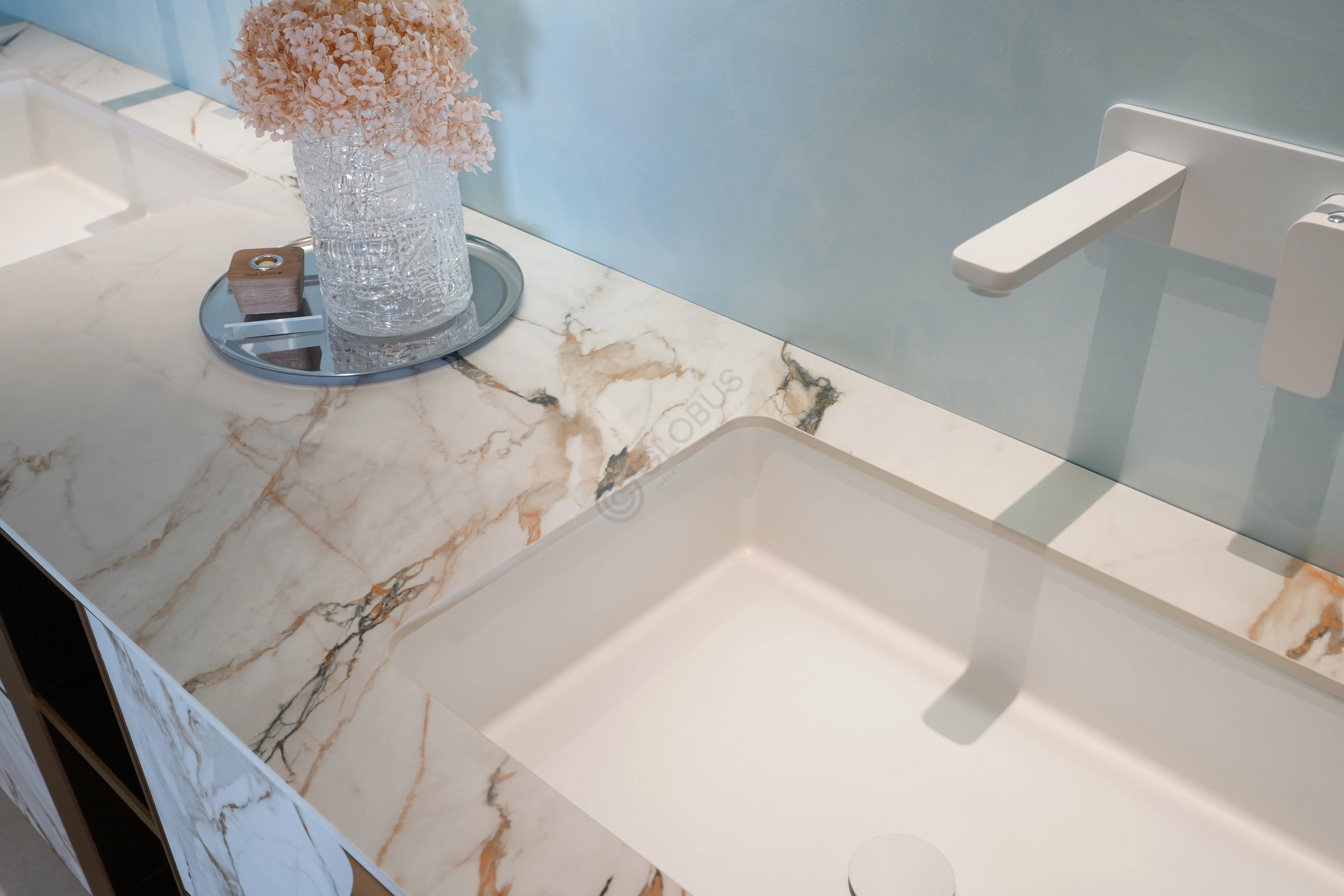 Ванный шкаф Kyrese