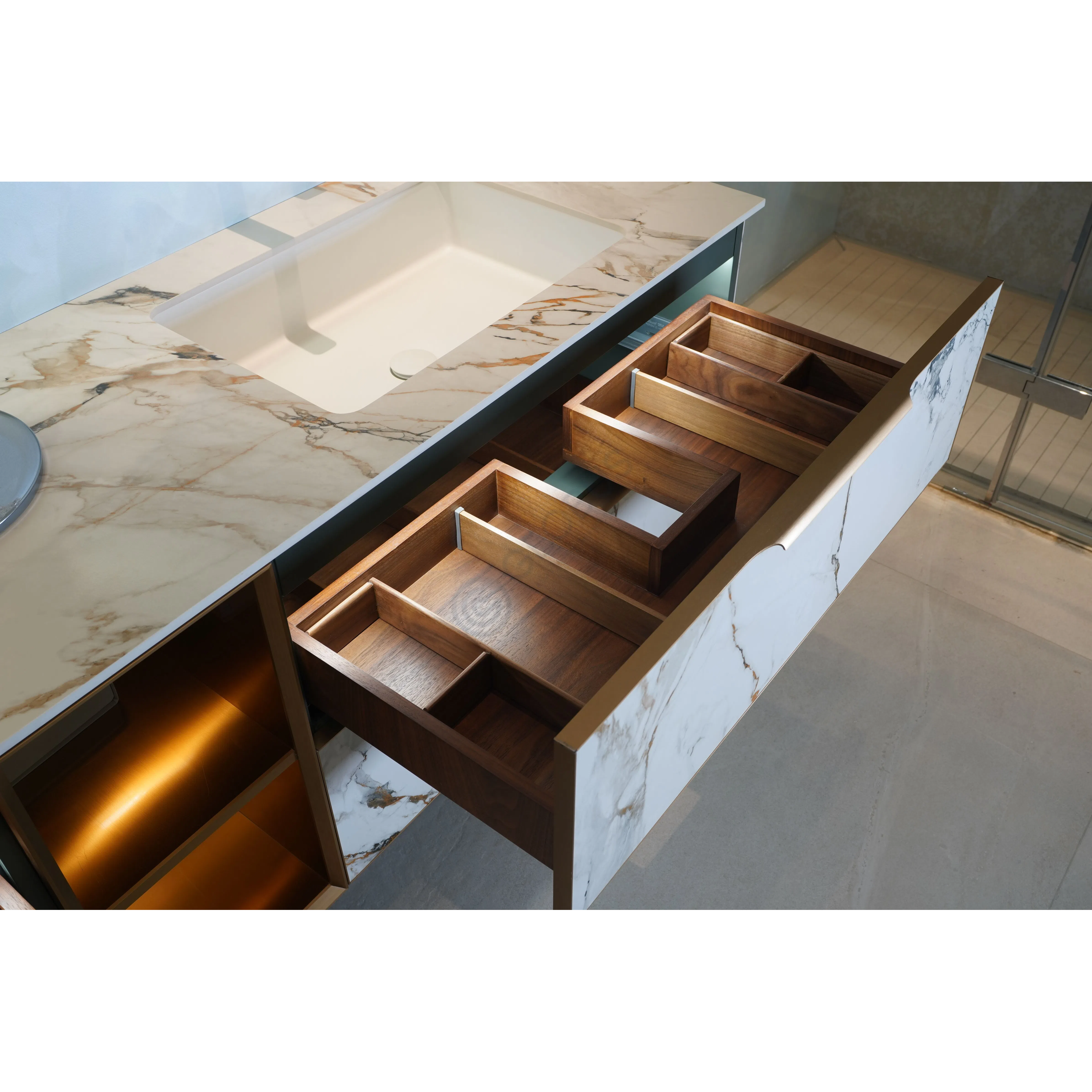 Ванный шкаф Kyrese