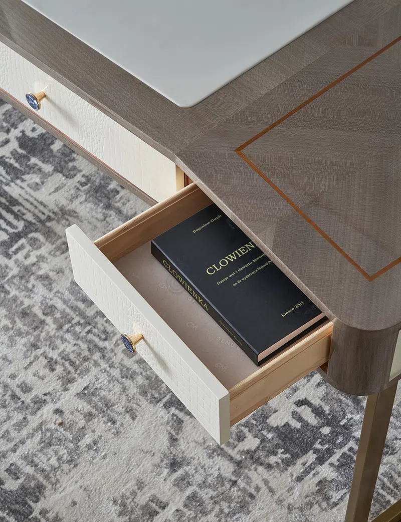 Стол для кабинета Romando