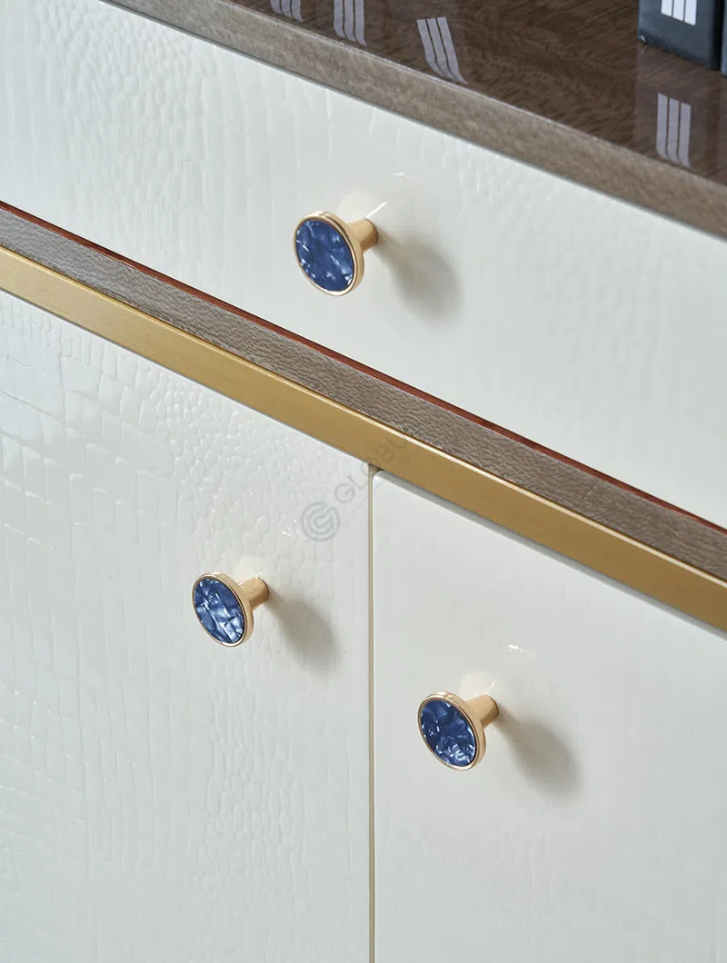 Книжный шкаф Tavin