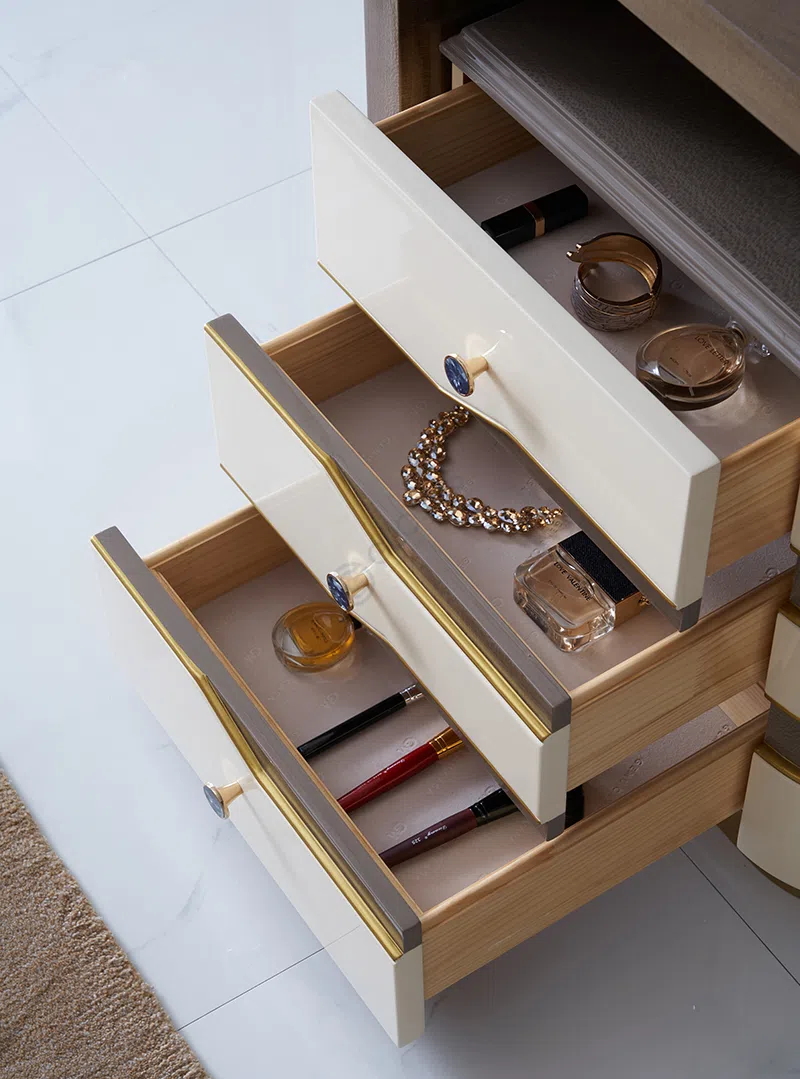 Туалетный столик Adira