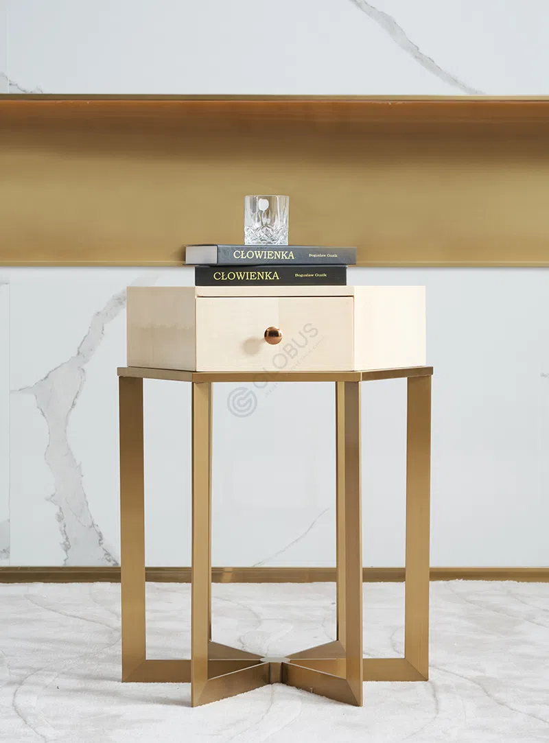 Угловой столик Quiridaldo