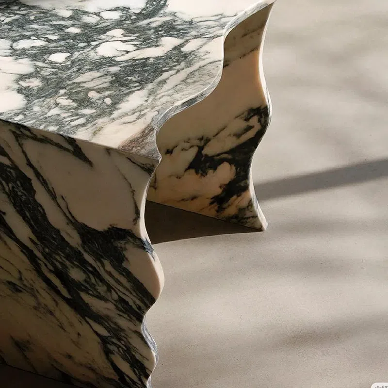 Угловой столик Regioso