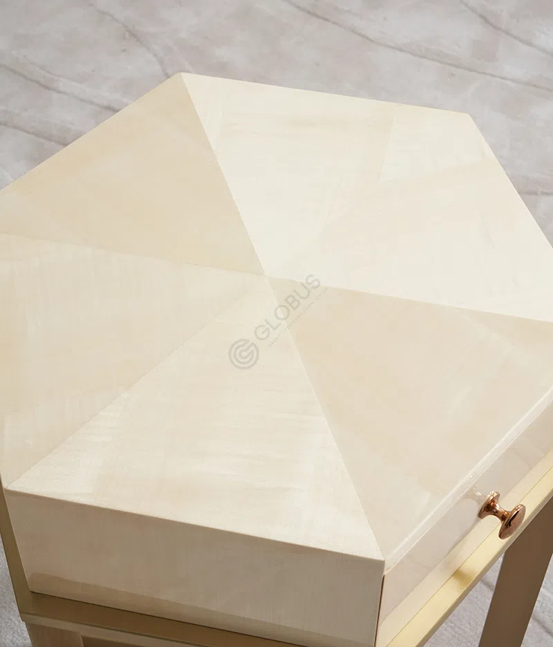 Угловой столик Quiridaldo