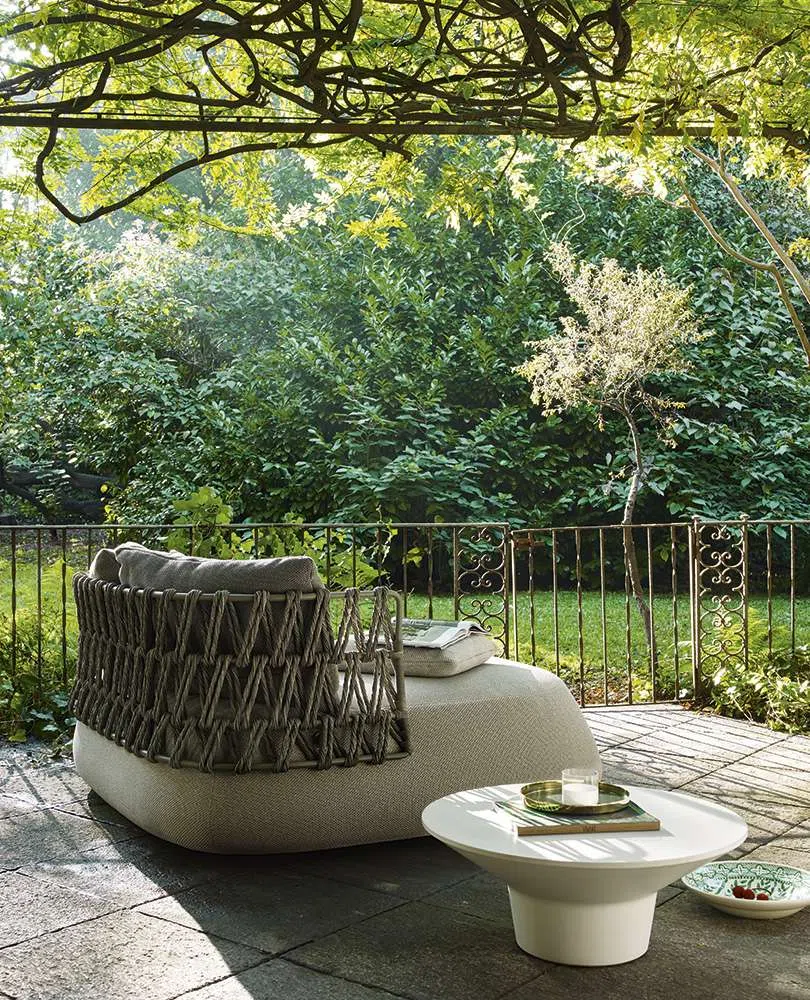 Уличный диван B&B ITALIA Fat