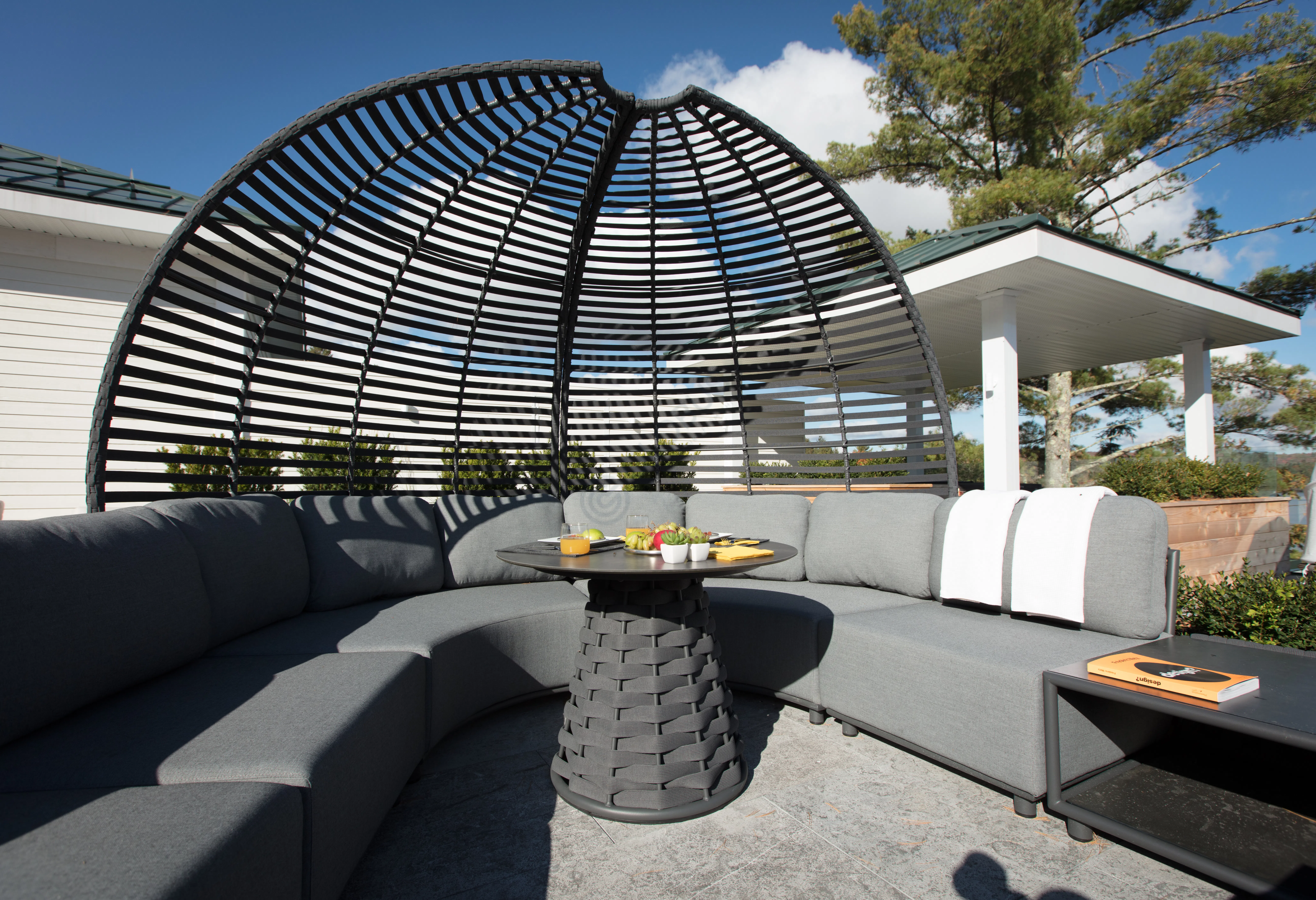 Уличный зонт COUTURE JARDIN