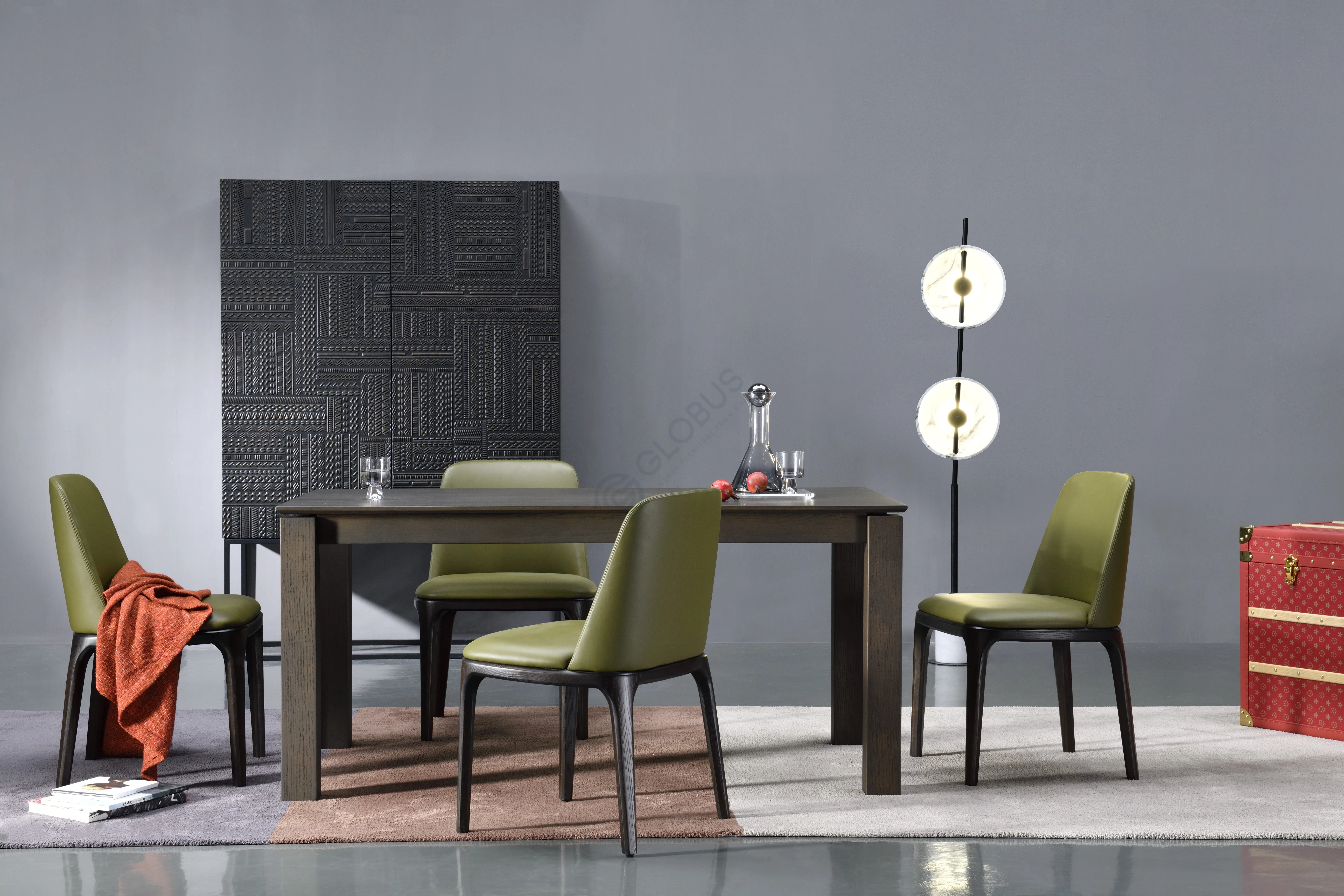 Обеденный стол Lada