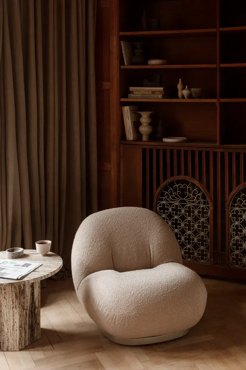 Кресло GUBI Pacha Lounge