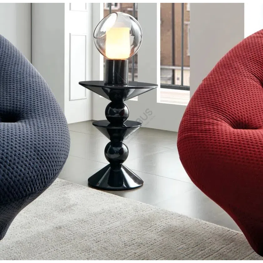 Угловой столик Keilyn