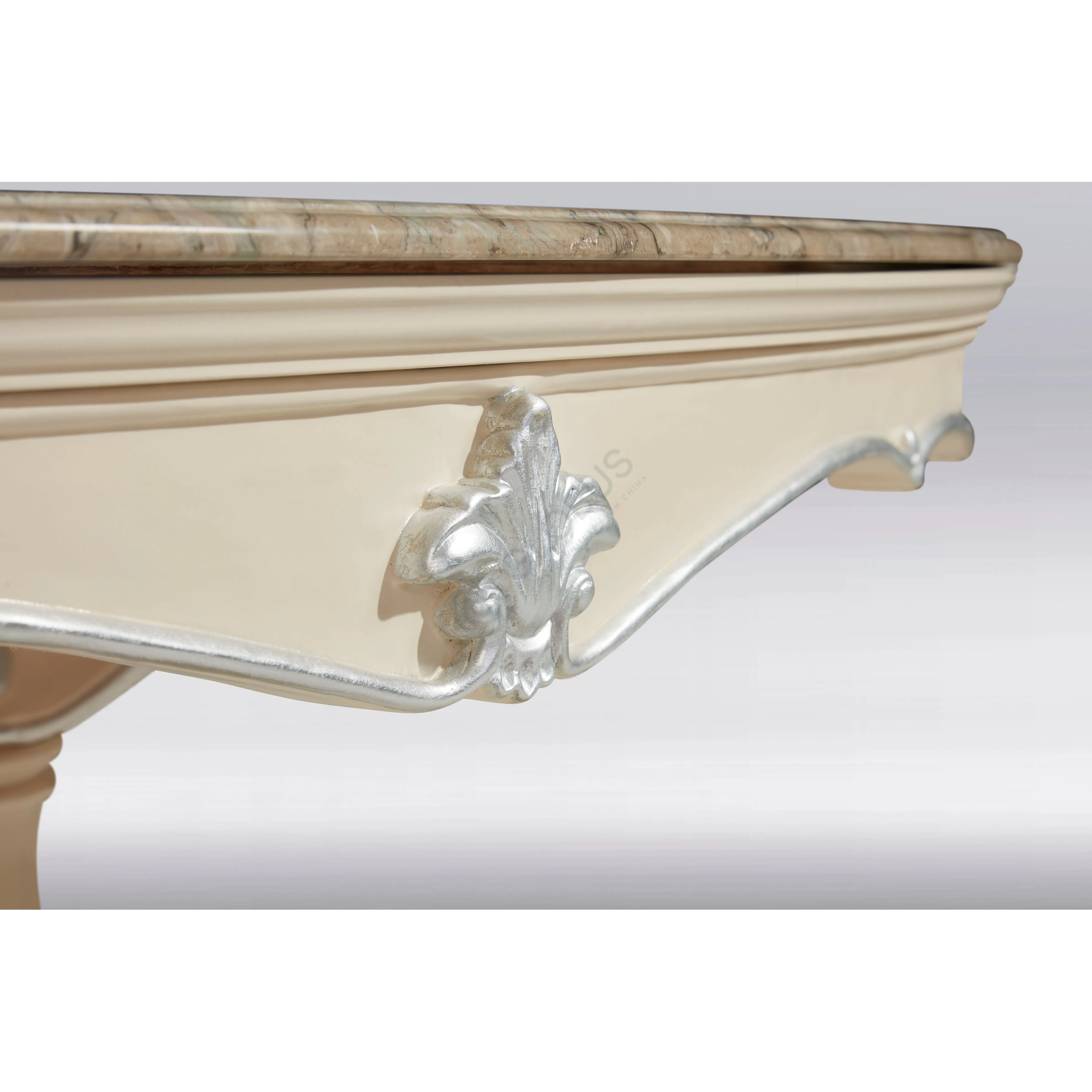 Обеденный стол Katrianna