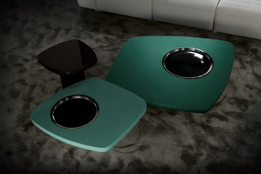 Угловой столик GIOPAGANI Blackbird